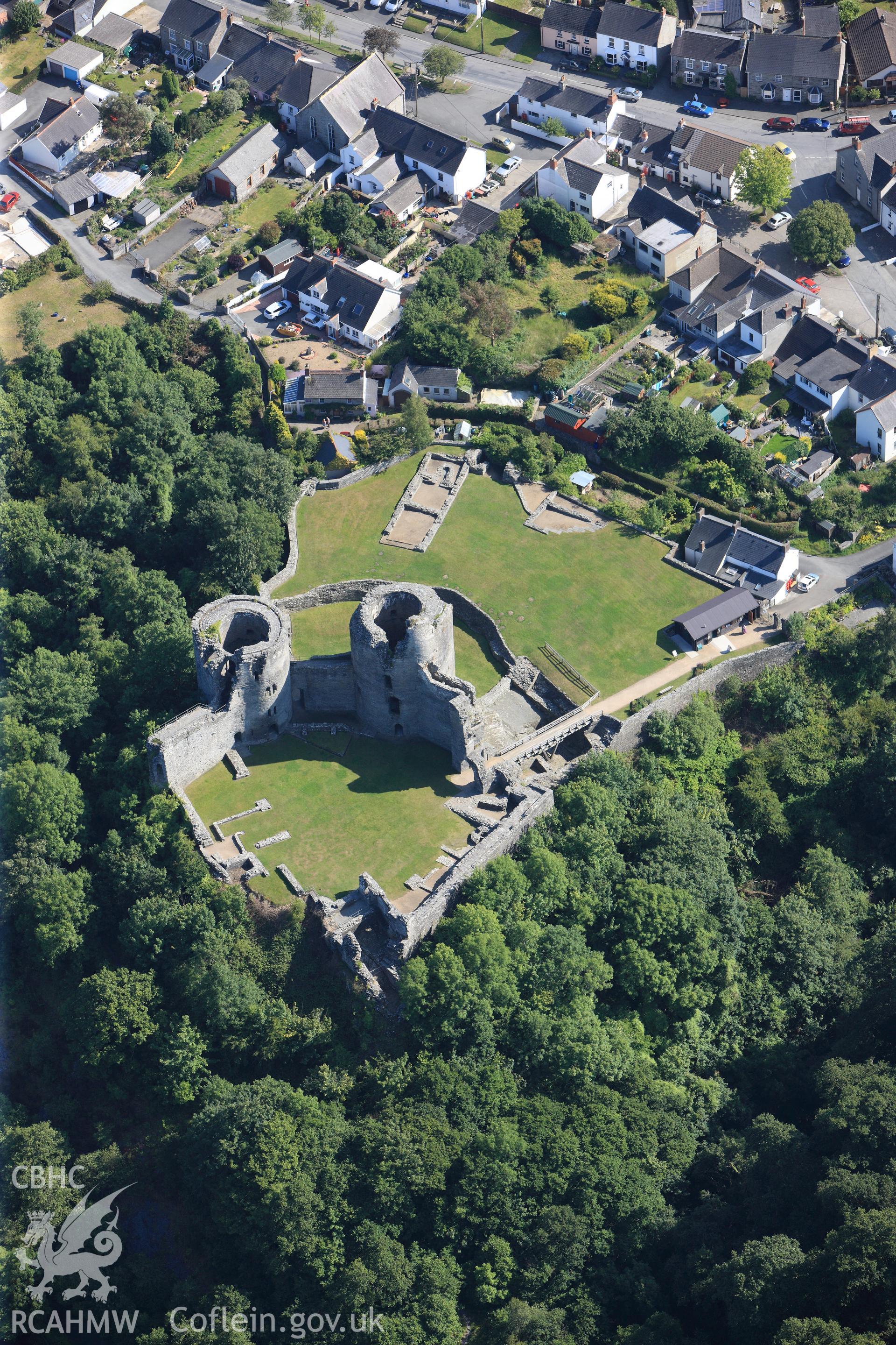 RCAHMW colour oblique photograph of Cilgerran castle. Taken by Toby Driver and Oliver Davies on 28/06/2011.