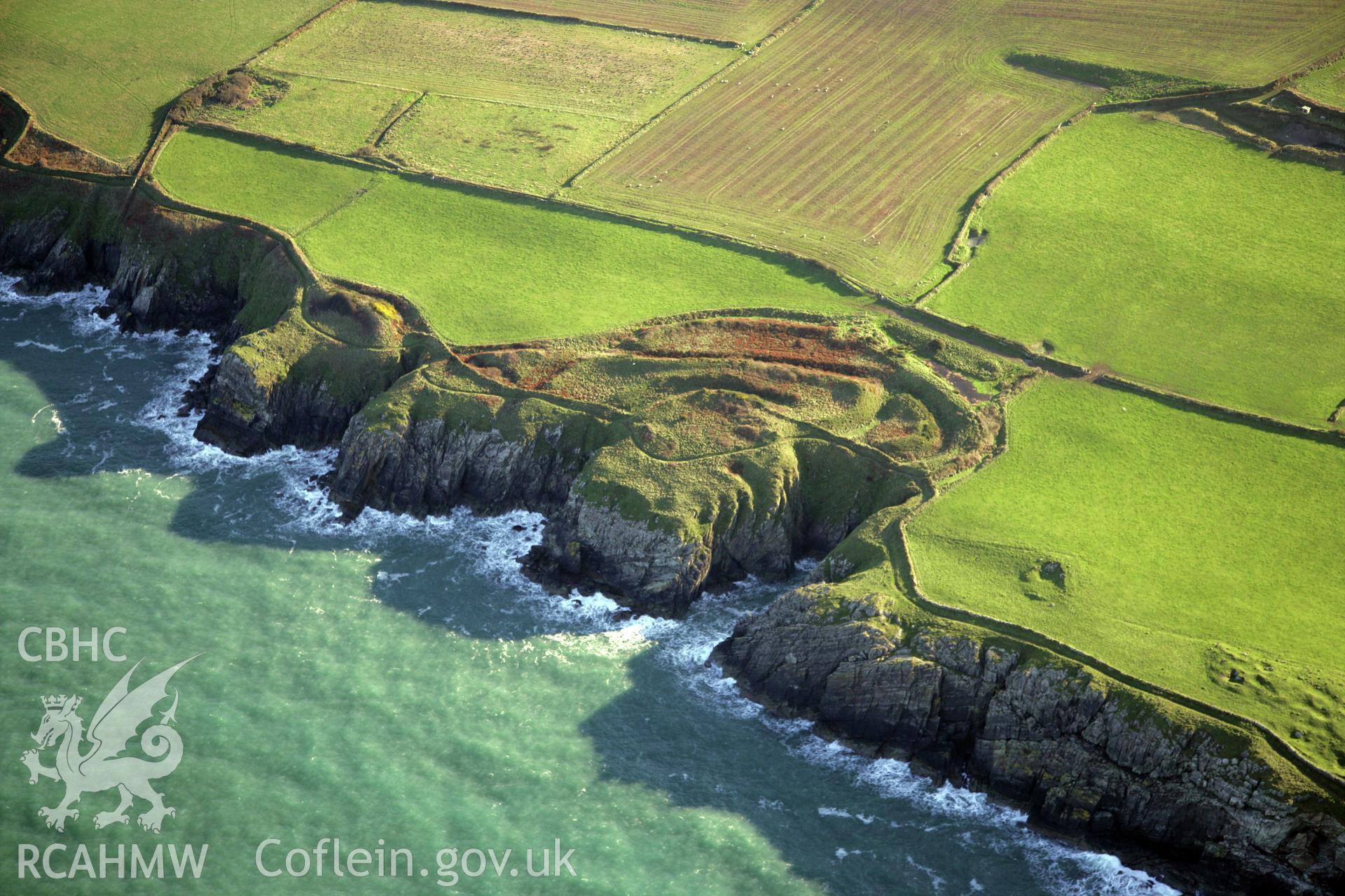 RCAHMW colour oblique photograph of Caer Aber Pwll and Little Aber Pwll, Caerau, viewed from the north-west. Taken by O. Davies & T. Driver on 22/11/2013.