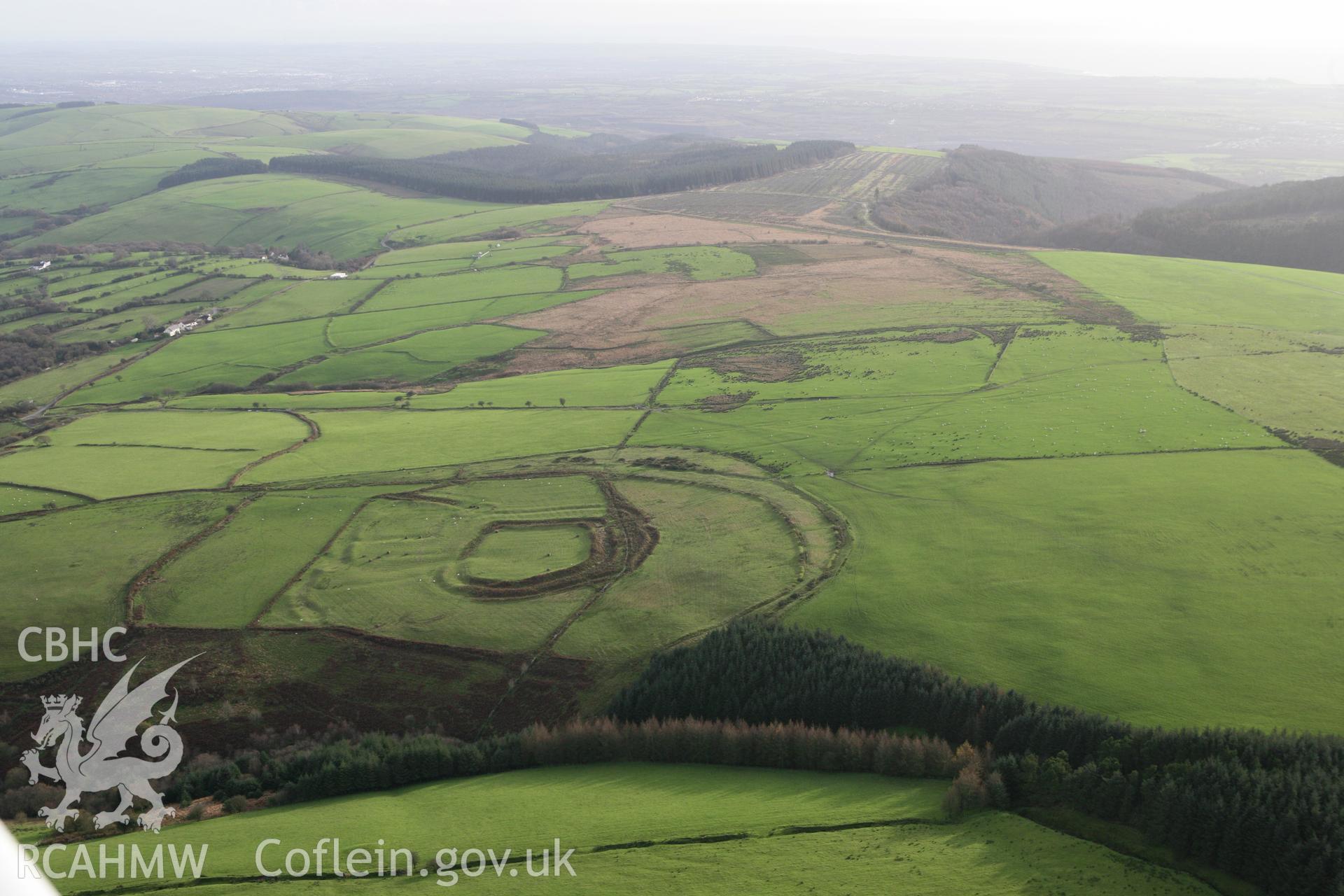 RCAHMW colour oblique photograph of Y Bwlwarcau Hillfort, from the north. Taken by Toby Driver on 17/11/2011.