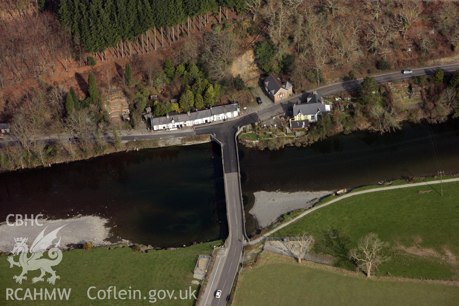 RCAHMW colour oblique photograph of Machynlleth Bridge; Pont ar Ddyfi. Taken by Toby Driver on 25/03/2011.