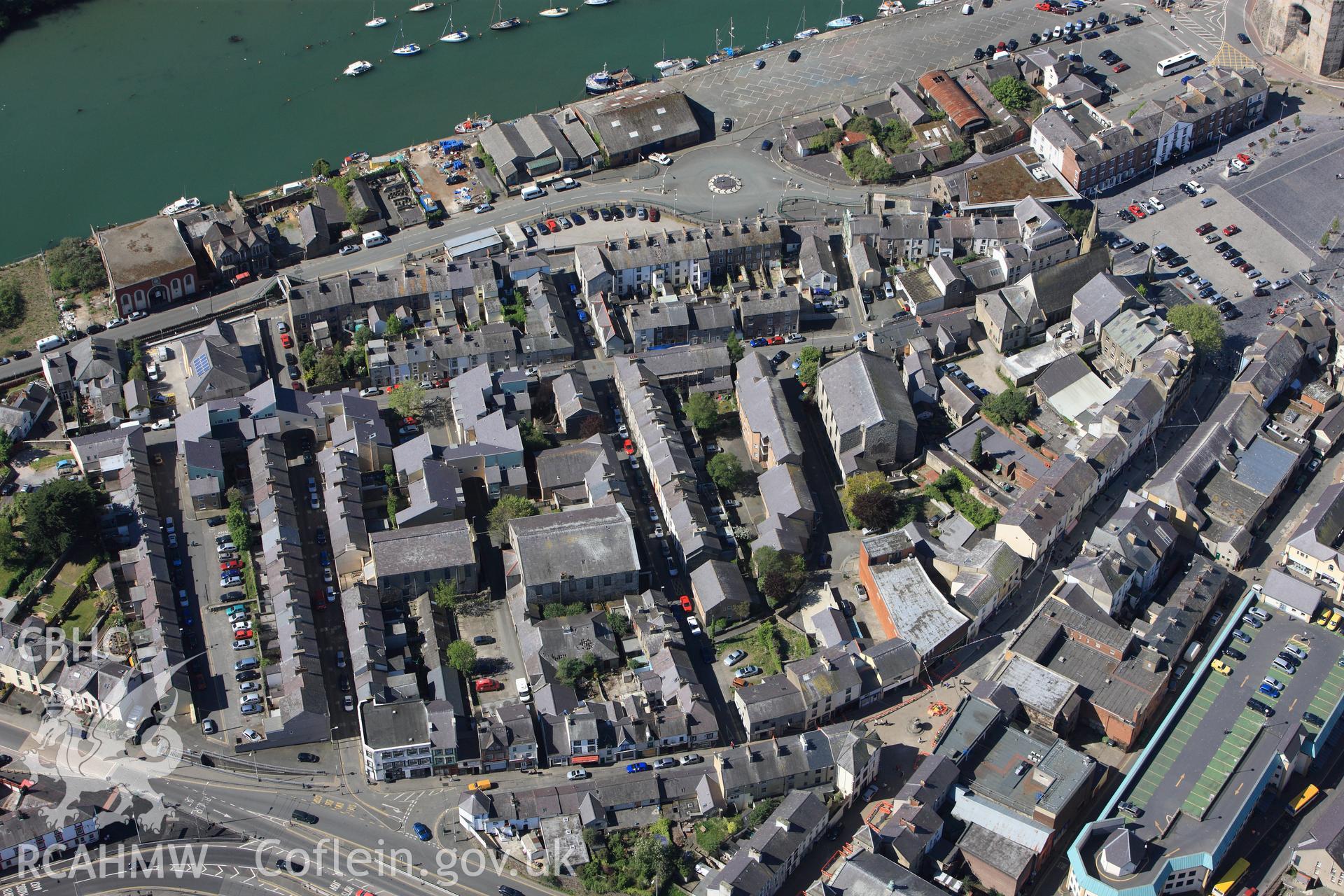 RCAHMW colour oblique photograph of urban townscape, Caernarfon. Taken by Toby Driver on 03/05/2011.