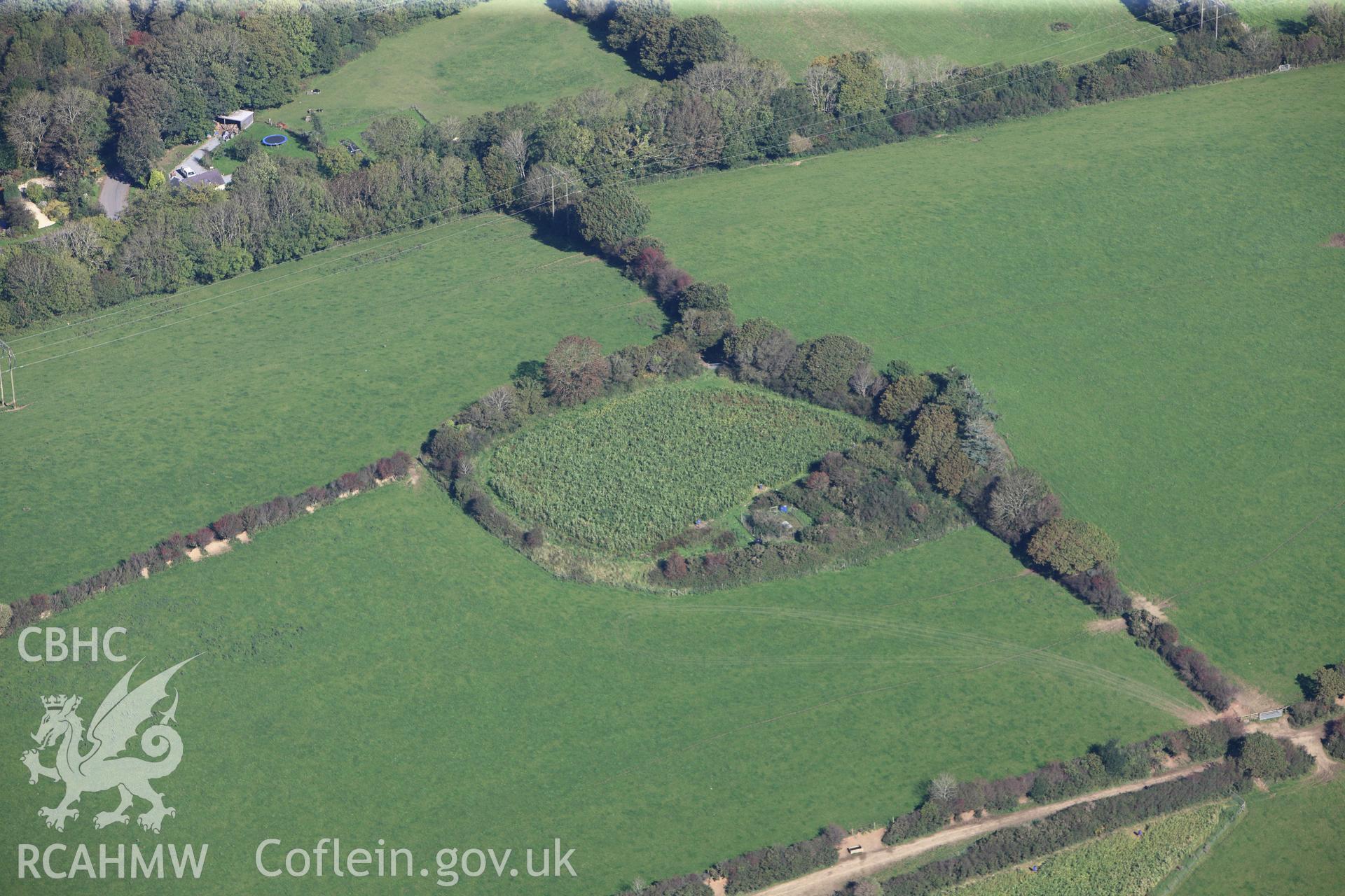 RCAHMW colour oblique photograph of Woodbarn Rath. Taken by Toby Driver and Oliver Davies on 28/09/2011.