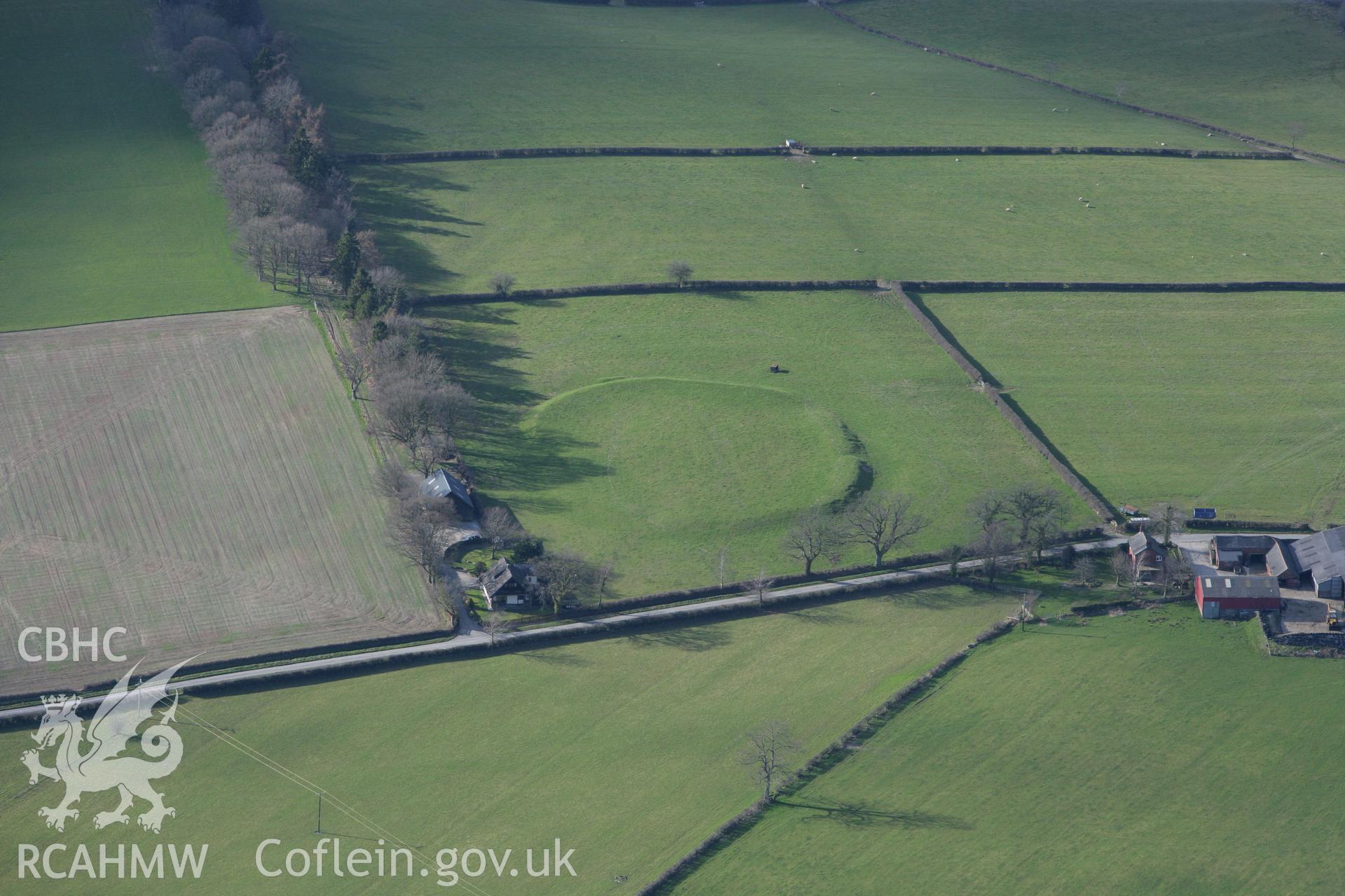 RCAHMW colour oblique photograph of Gwynfynydd Enclosure. Taken by Toby Driver on 22/03/2011.