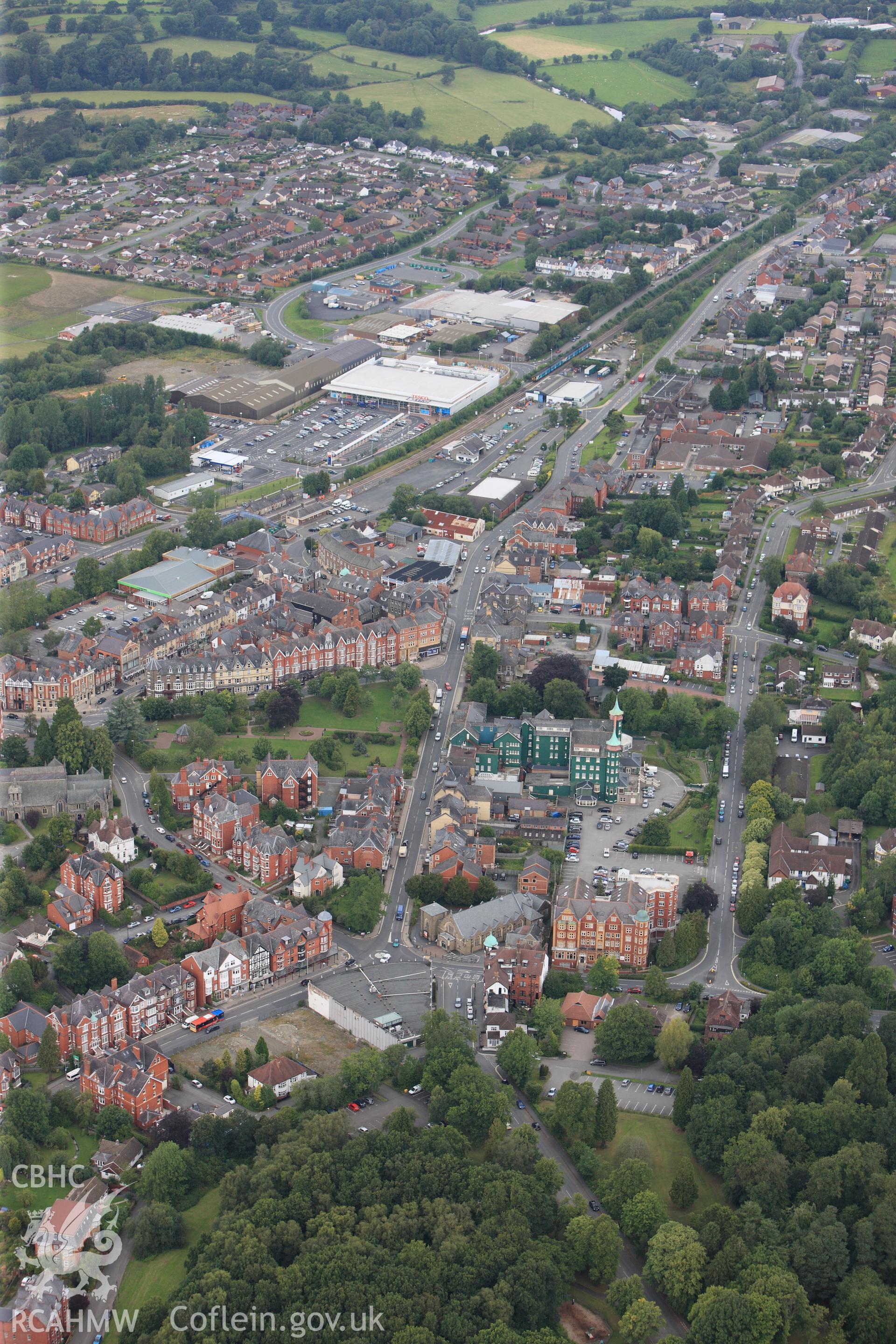 RCAHMW colour oblique photograph of Llandrindod Wells. Taken by Toby Driver on 20/07/2011.