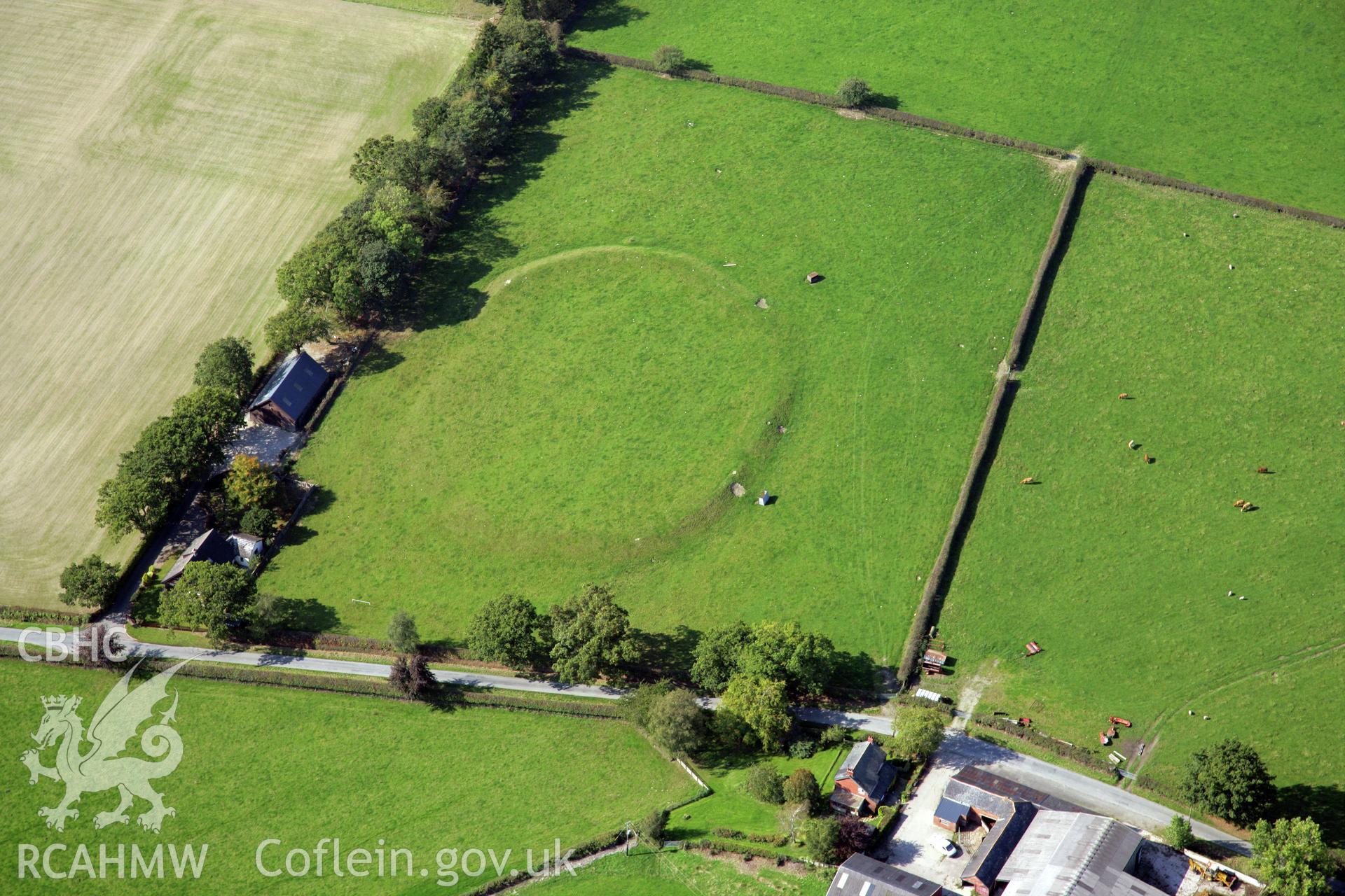 RCAHMW colour oblique photograph of Gwynfynydd; Gwyn-Fynydd Defended Enclosure. Taken by Oliver Davies on 29/09/2011.