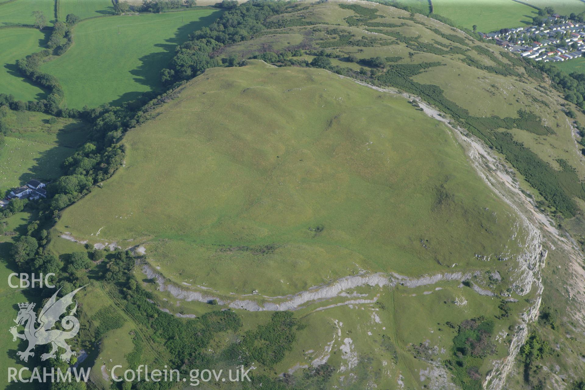 RCAHMW colour oblique photograph of Pen-y-Corddyn Mawr. Taken by Toby Driver and Oliver Davies on 27/07/2011.