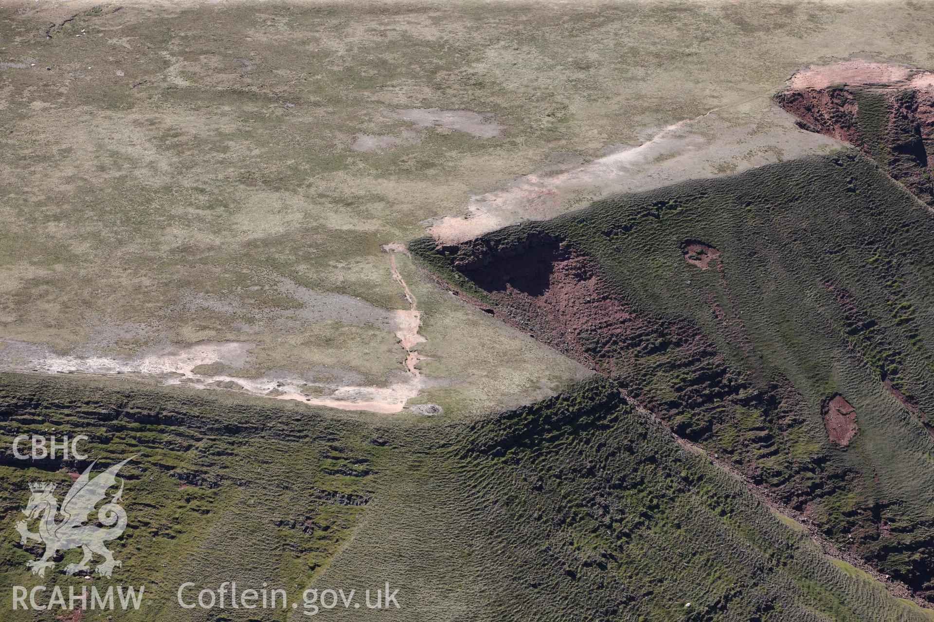 RCAHMW colour oblique photograph of Twr-y-fan foel, cairn. Taken by Toby Driver on 22/05/2012.