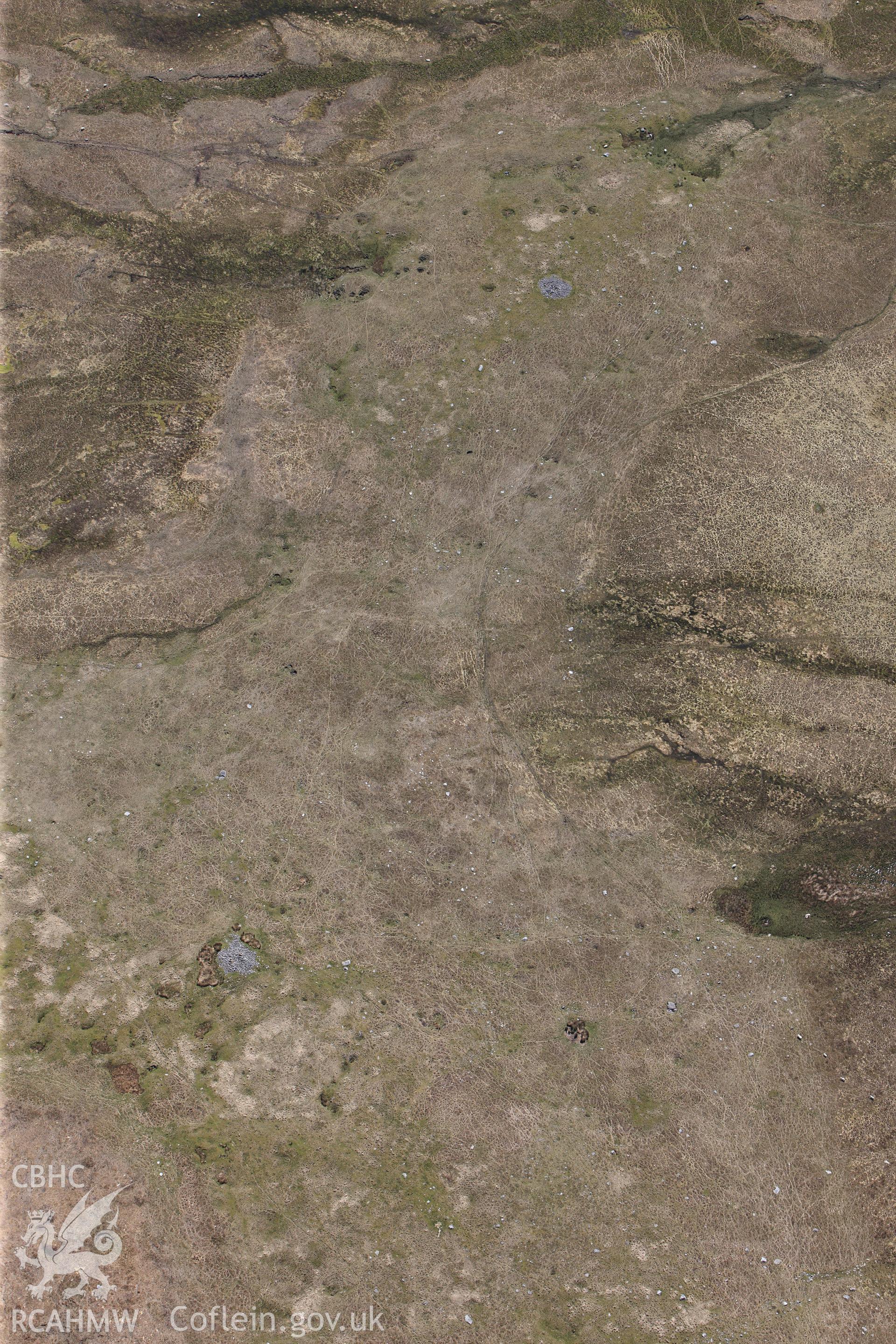 RCAHMW colour oblique photograph of Banwen Gwys round cairns. Taken by Toby Driver on 22/05/2012.