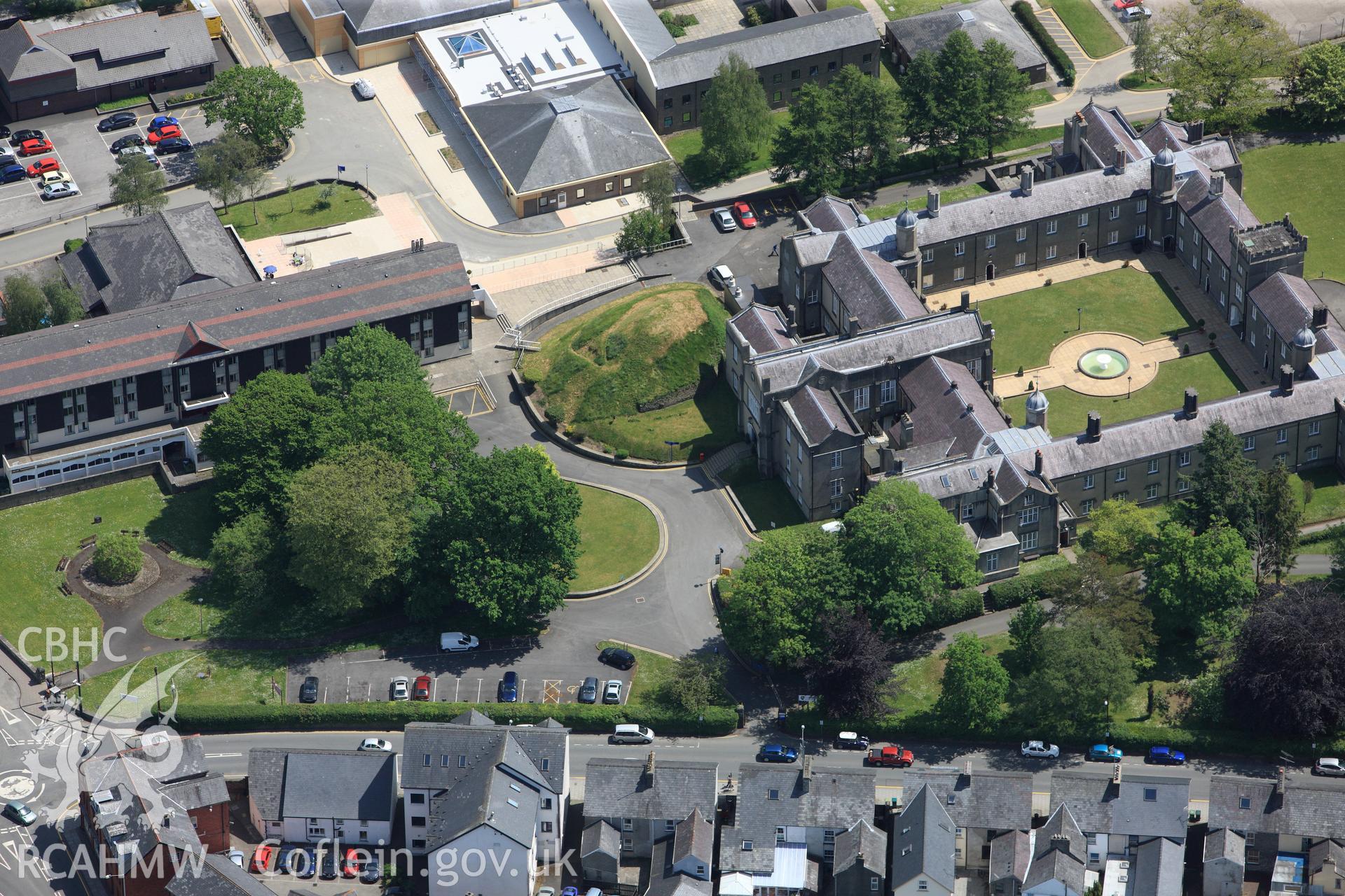 RCAHMW colour oblique photograph of Lampeter Castle Mound. Taken by Toby Driver on 28/05/2012.