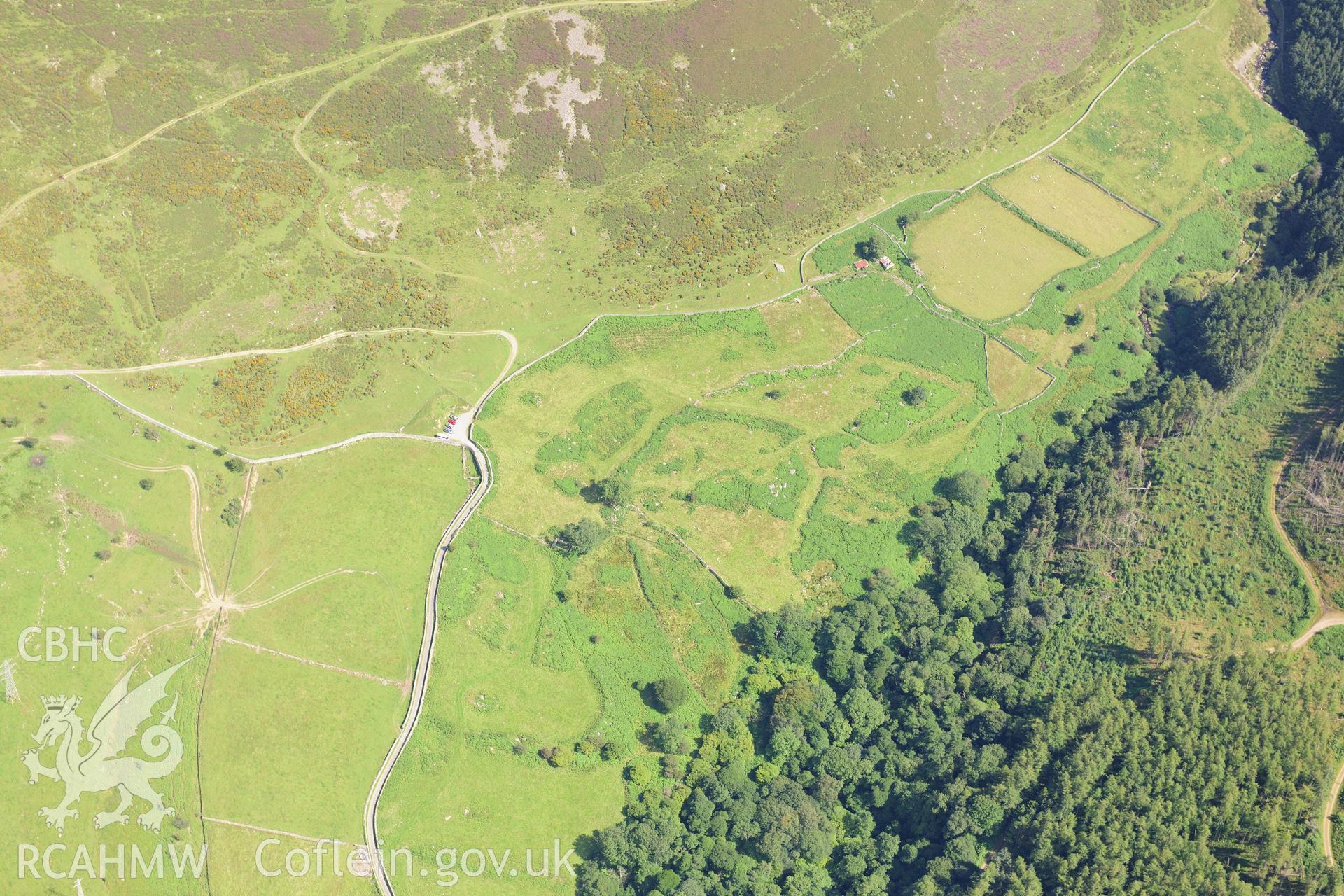 RCAHMW colour oblique photograph of settlement, Hafod-y-gelyn. Taken by Toby Driver on 10/08/2012.