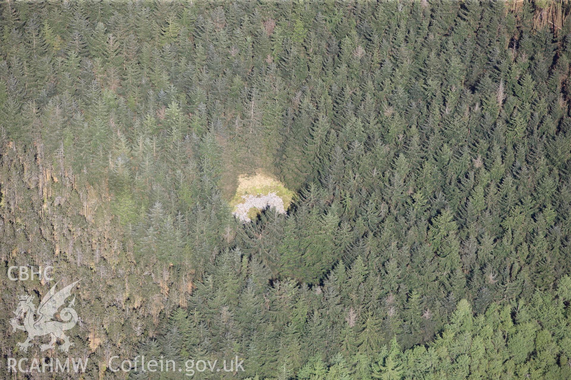 RCAHMW colour oblique photograph of Carn-yr-arian cairn. Taken by Toby Driver on 22/05/2012.