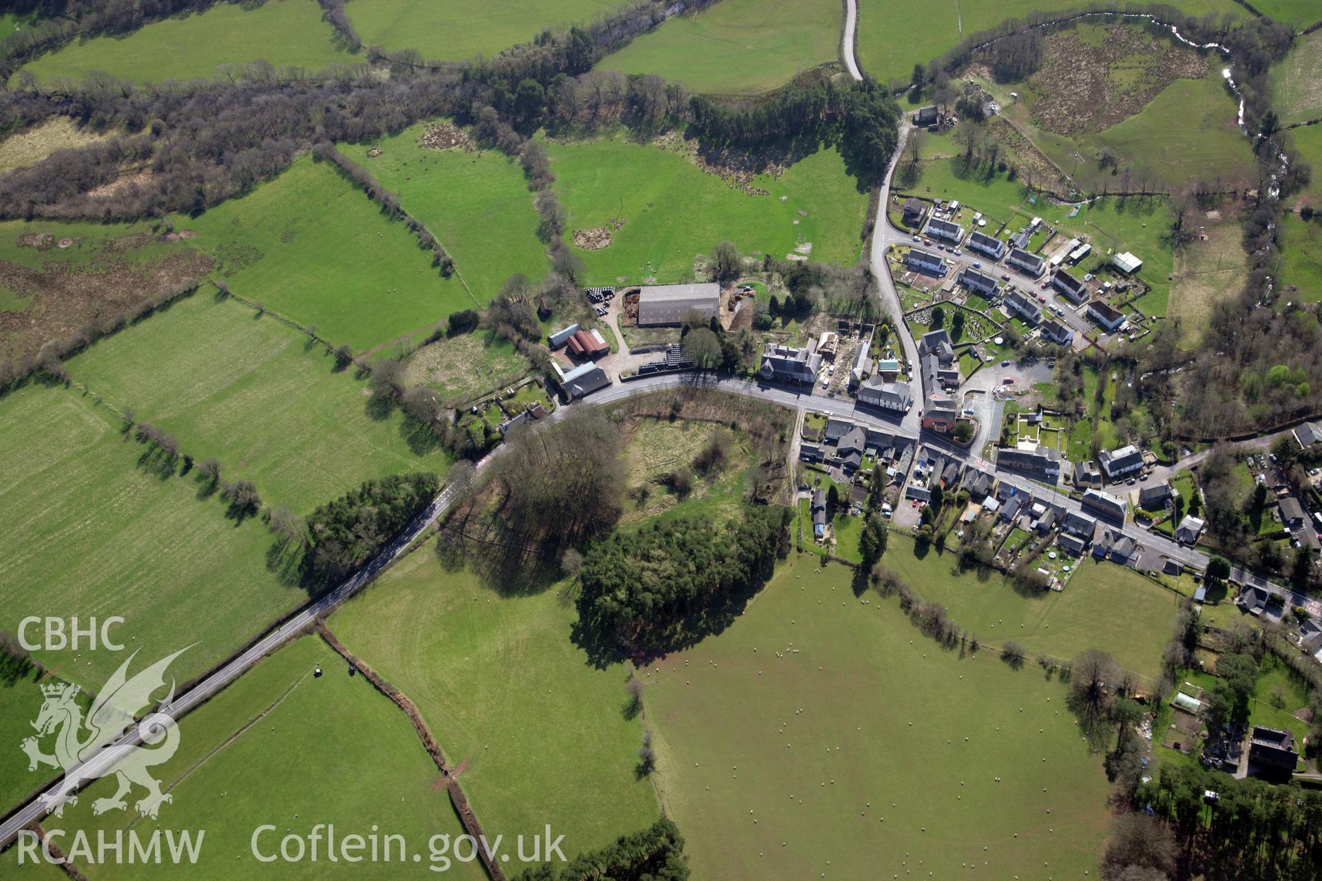 RCAHMW colour oblique photograph of Trecastle Motte, and village. Taken by Toby Driver and Oliver Davies on 28/03/2012.