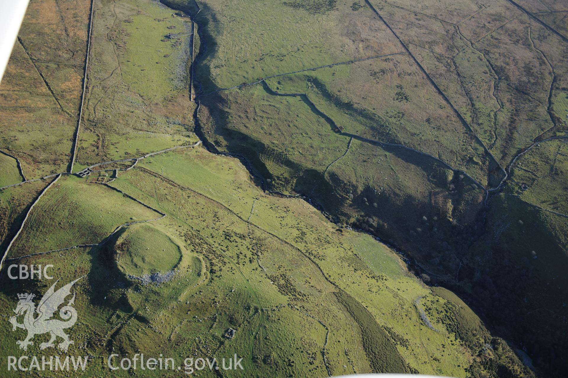 RCAHMW colour oblique photograph of Ceunant Egryn complex, from Pen y Dinas. Taken by Toby Driver on 10/12/2012.