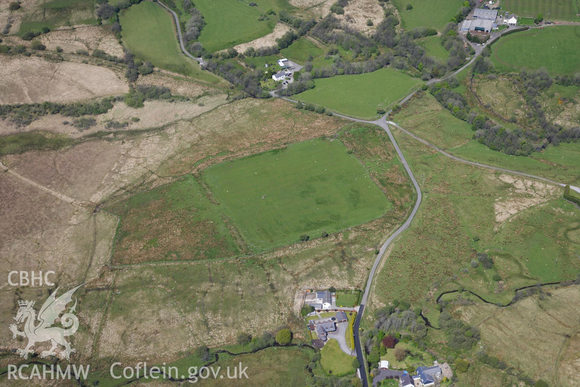 RCAHMW colour oblique photograph of Coelbren Roman fort. Taken by Toby Driver on 22/05/2012.