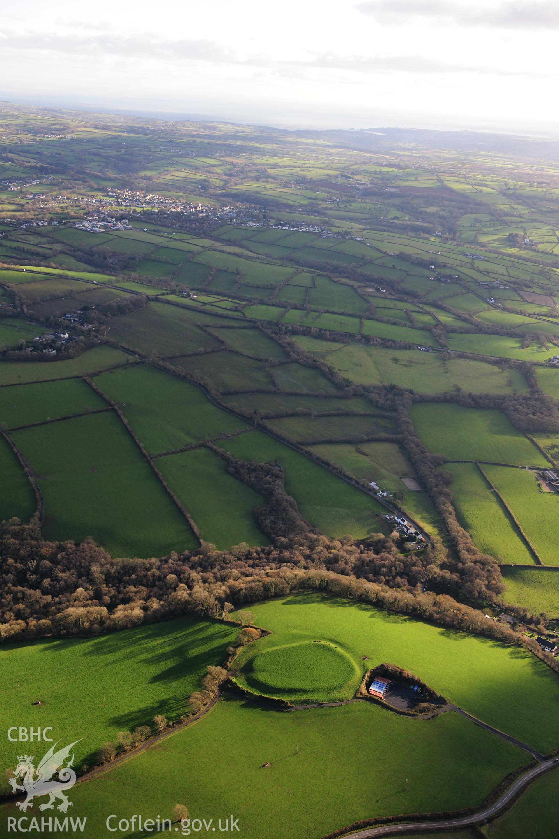 RCAHMW colour oblique photograph of Faenor Gaer, Llawhaden. Taken by Toby Driver on 28/11/2012.