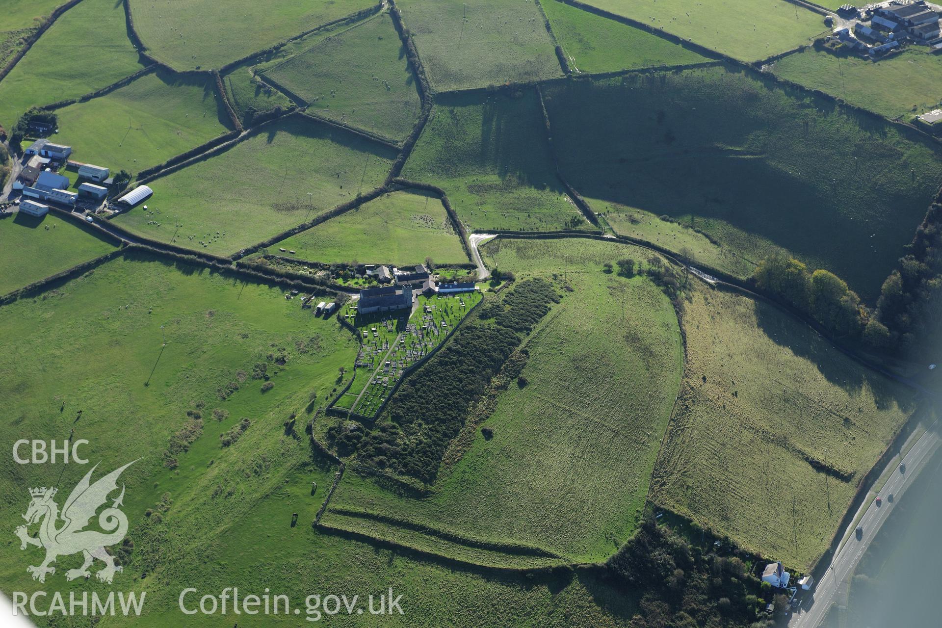 RCAHMW colour oblique photograph of Hillfort, St Davids Church, Llanddewi Aberarth. Taken by Toby Driver on 05/11/2012.