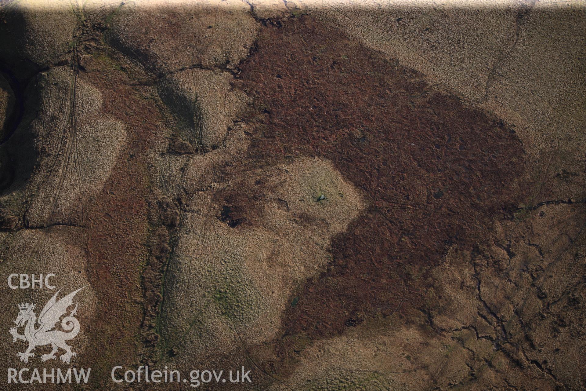 RCAHMW colour oblique photograph of Nant Tarw Ritual Complex, stone row. Taken by Toby Driver on 23/11/2012.