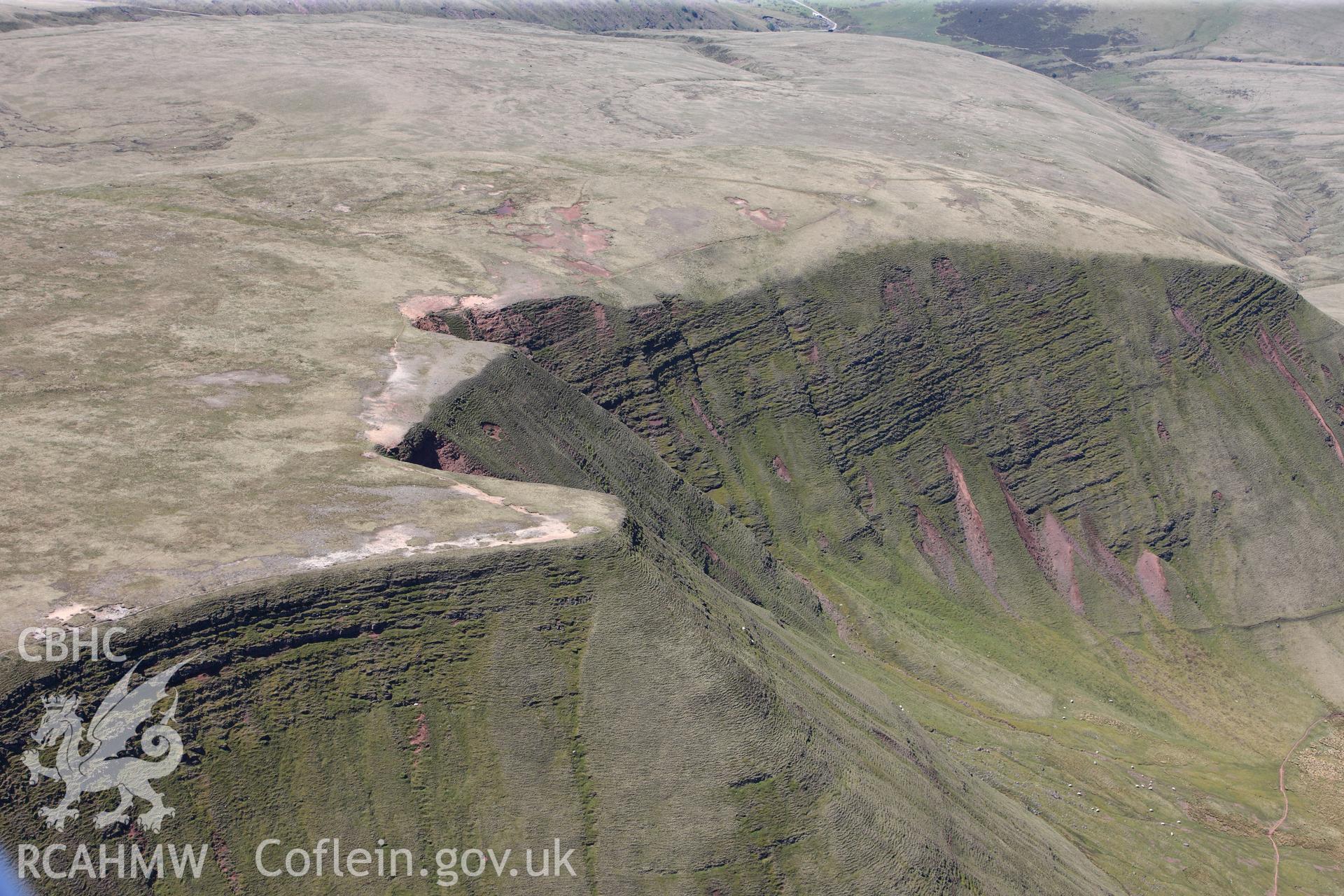 RCAHMW colour oblique photograph of Twr-y-fan foel, cairn. Taken by Toby Driver on 22/05/2012.