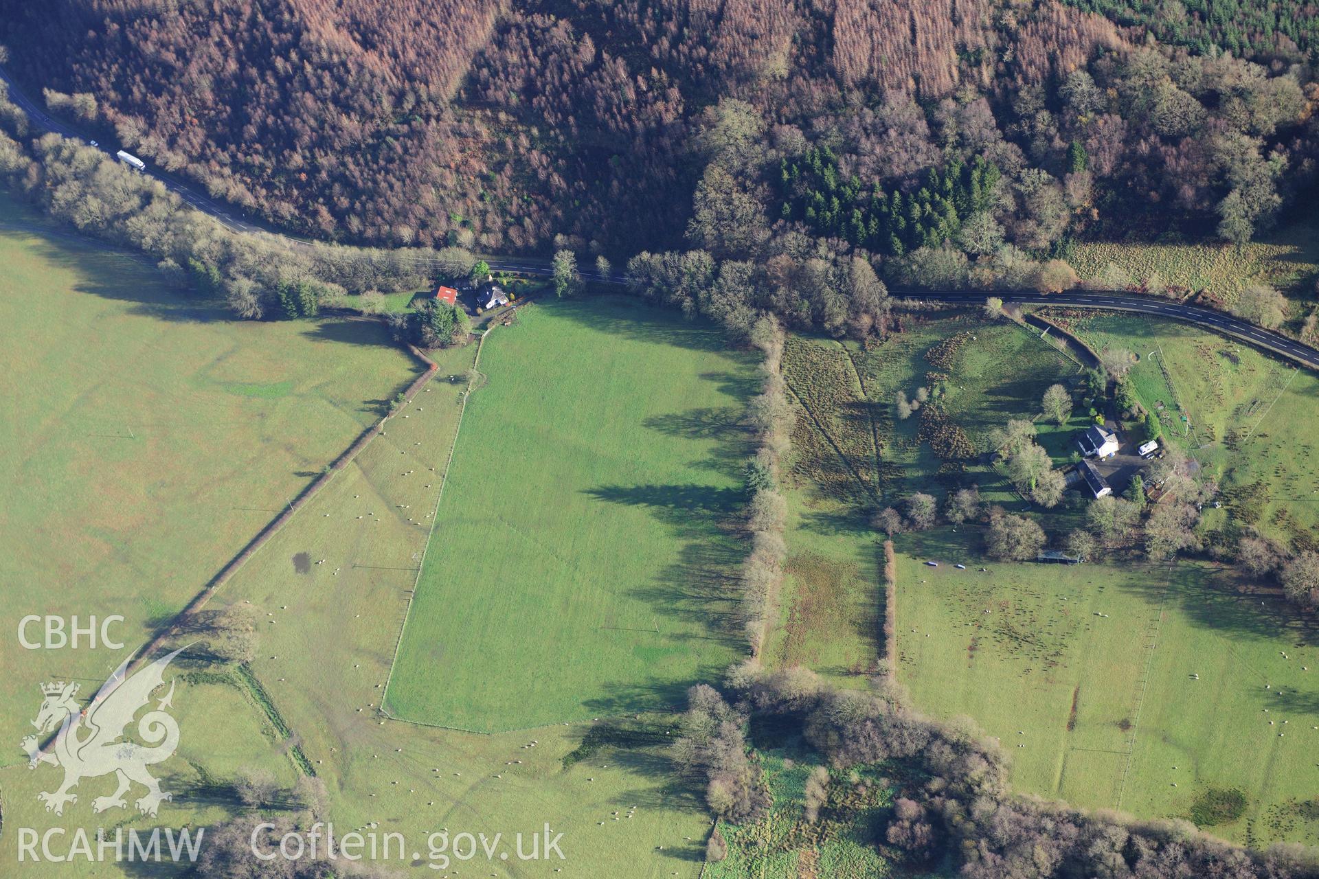 RCAHMW colour oblique photograph of TAN YR HEOL, SECTION OF ROMAN ROAD RR623. Taken by Toby Driver on 23/11/2012.