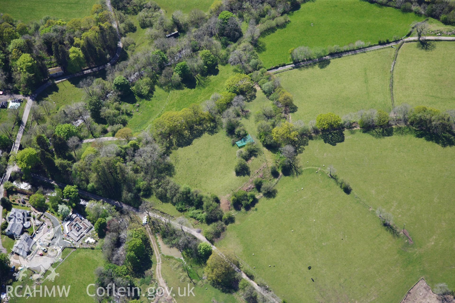 RCAHMW colour oblique photograph of Castell Coch, Ystradfellte. Taken by Toby Driver on 22/05/2012.