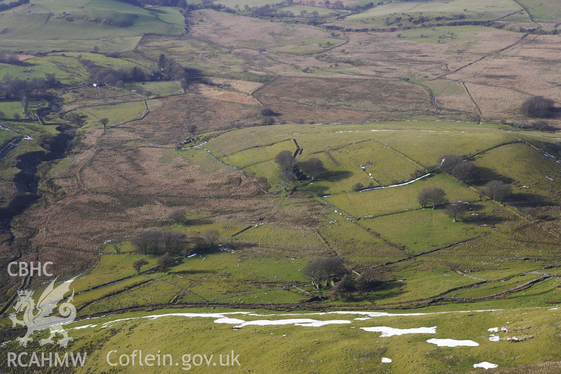 RCAHMW colour oblique photograph of Gwar Ffynnon, Deserted Famsteads. Taken by Toby Driver on 07/02/2012.