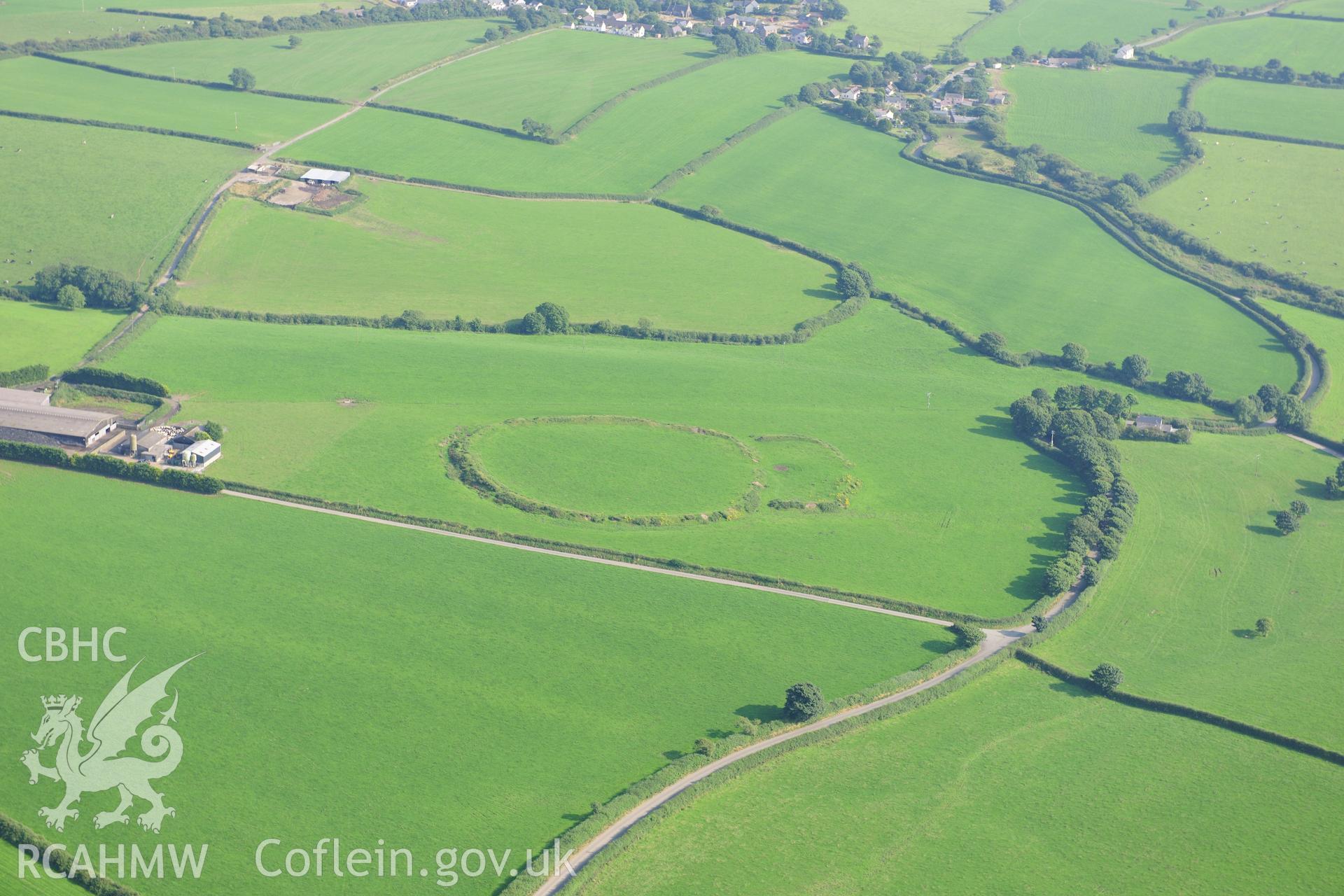 RCAHMW colour oblique photograph of Scollock Rath, looking south. Taken by Toby Driver on 10/08/2012.