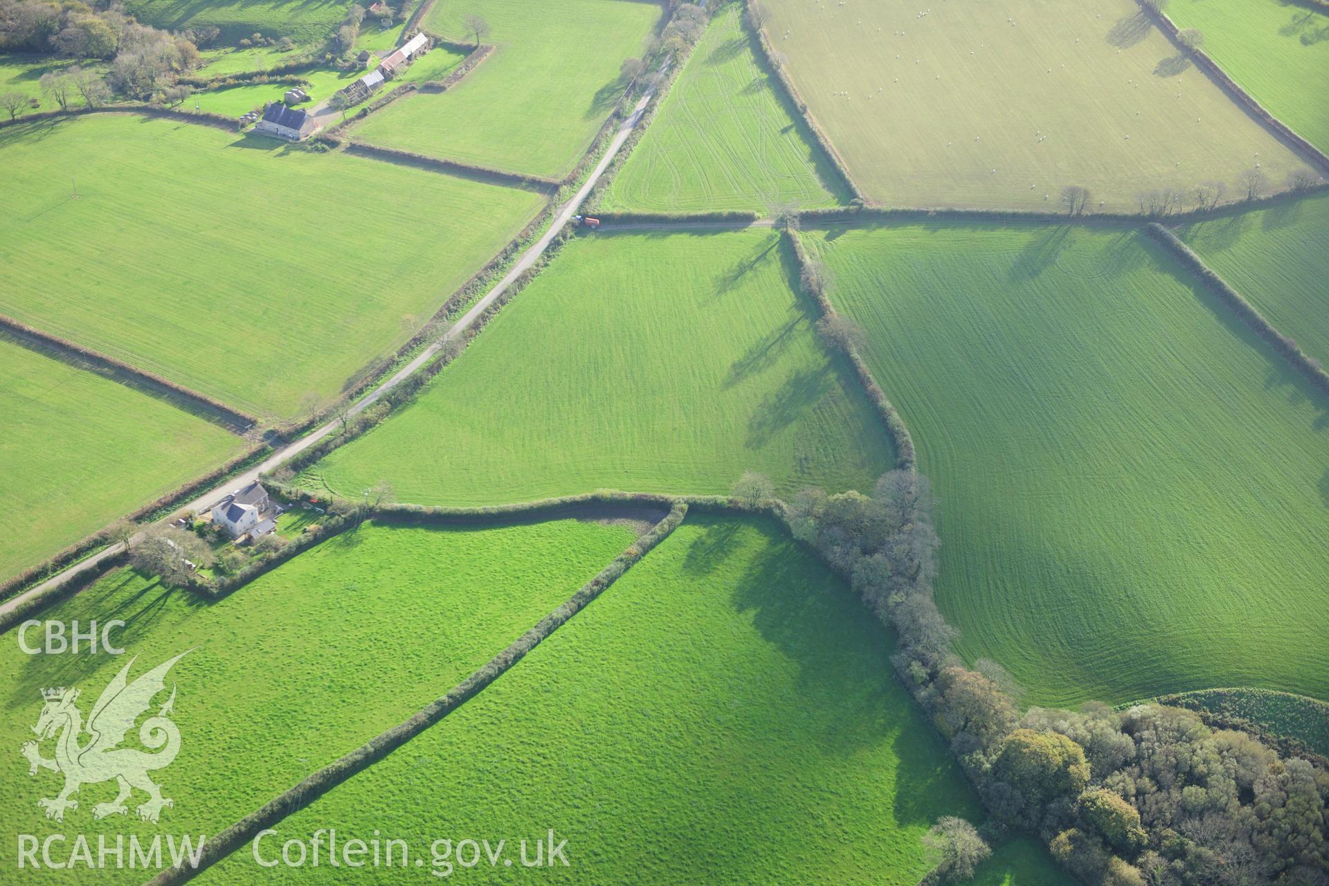 RCAHMW colour oblique photograph of Dingstopple Castle Mound. Taken by Toby Driver on 26/10/2012.