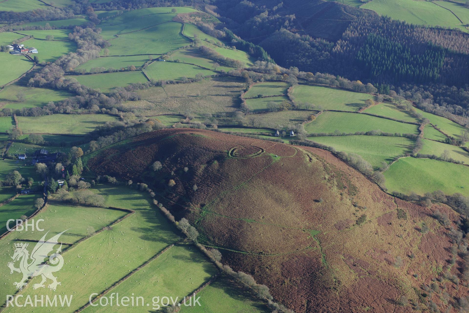 RCAHMW colour oblique photograph of Twyn y Garth defended enclosure. Taken by Toby Driver on 23/11/2012.