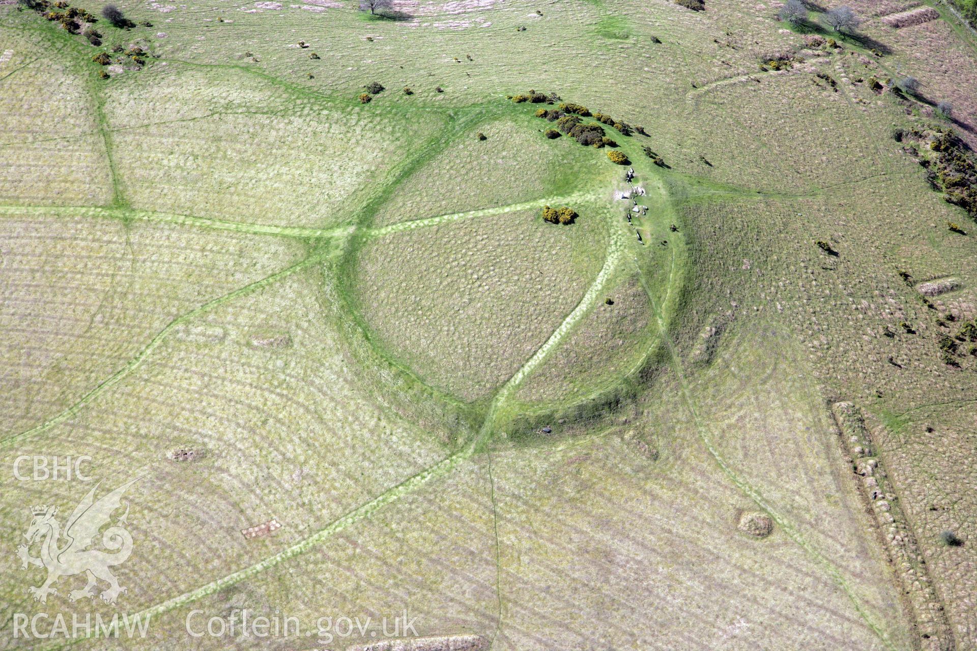 RCAHMW colour oblique photograph of Twyn y Gaer hillfort. Taken by Toby Driver and Oliver Davies on 28/03/2012.