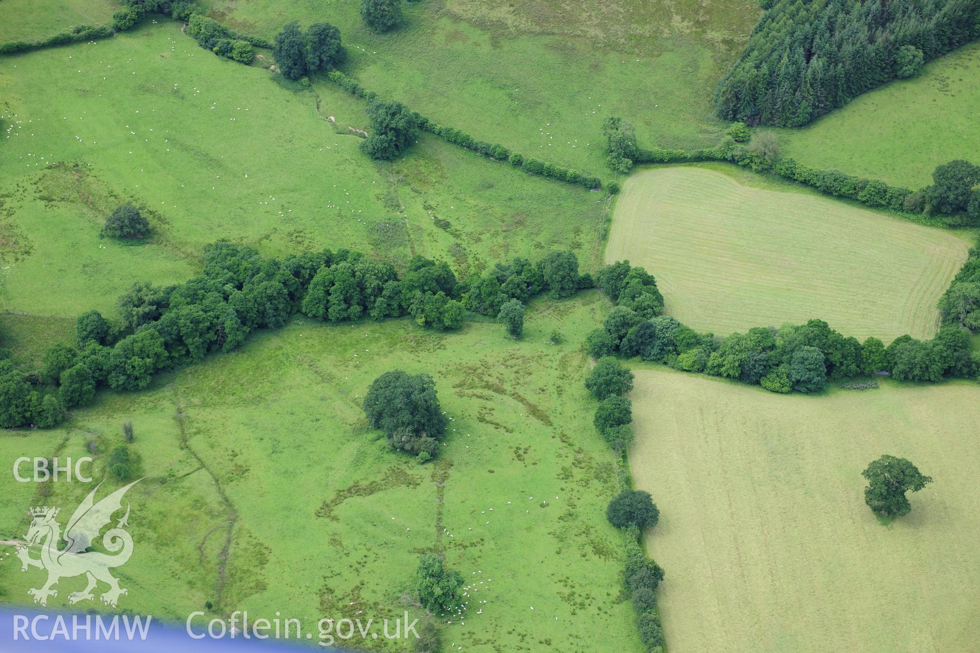 RCAHMW colour oblique photograph of Ty Mawr enclosure. Taken by Toby Driver on 27/07/2012.