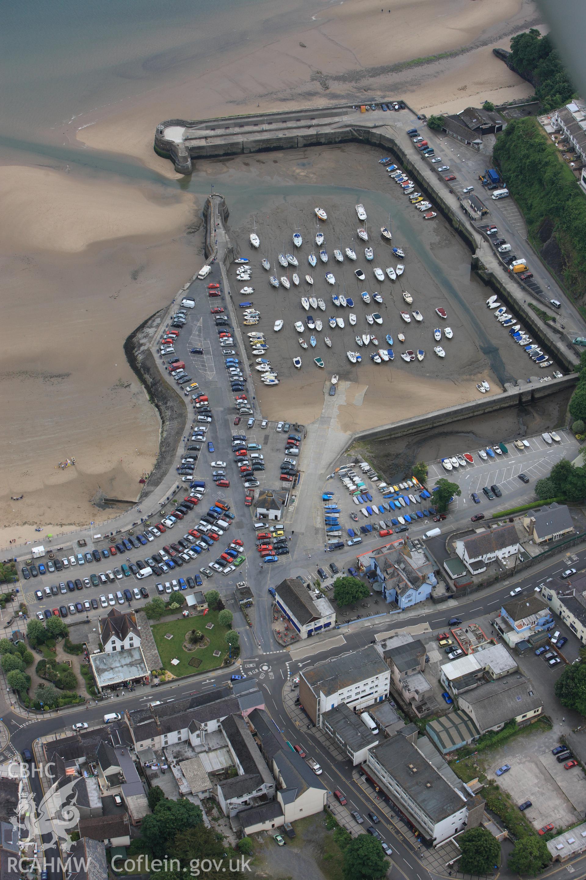 RCAHMW colour oblique photograph of Saundersfoot harbour. Taken by Toby Driver on 11/06/2010.