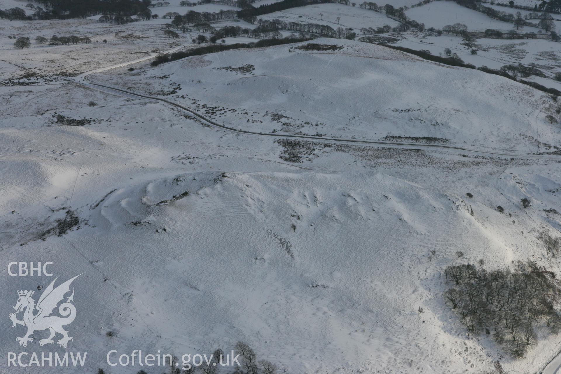 RCAHMW colour oblique photograph of Pen y Bannau hillfort. Taken by Toby Driver on 02/12/2010.