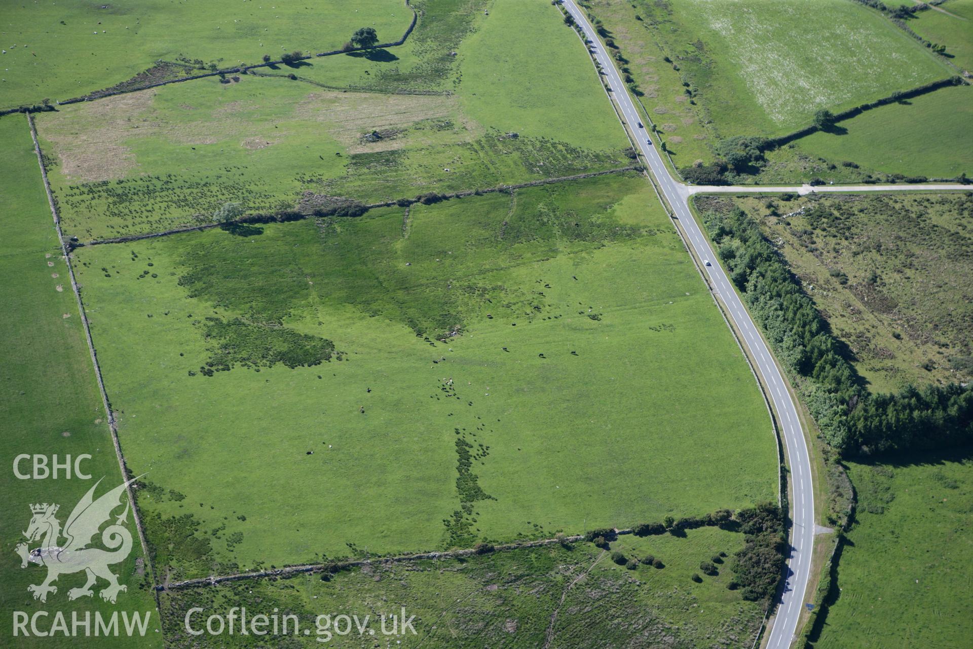 RCAHMW colour oblique photograph of Roman road, segment north-west of Groeslon Ty-Mawr. Taken by Toby Driver on 16/06/2010.