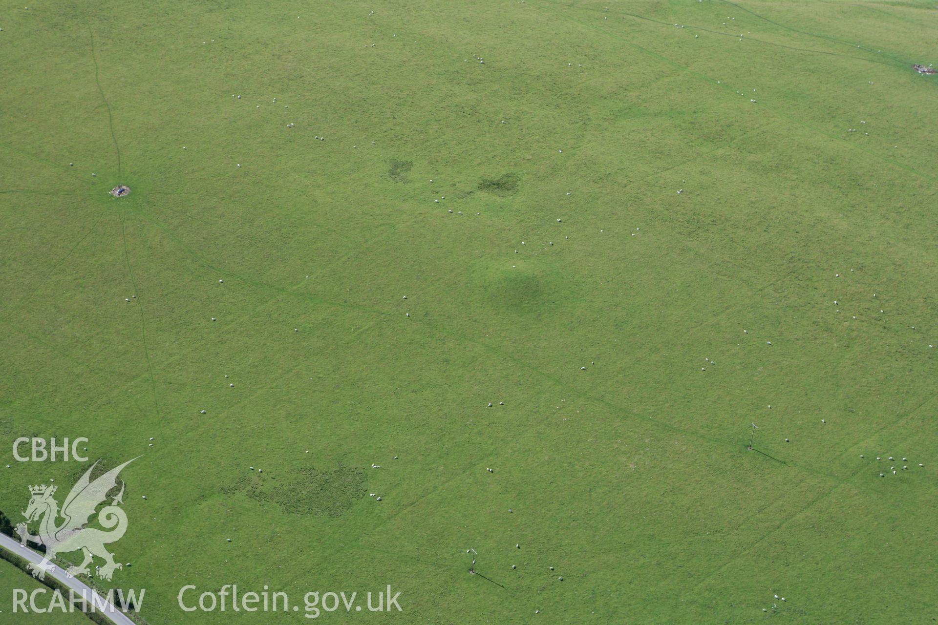 RCAHMW colour oblique photograph of Knaps Barrows. Taken by Toby Driver on 21/07/2010.