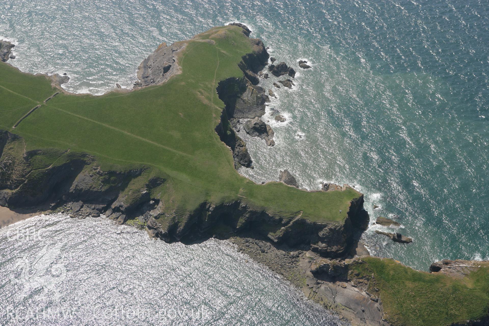 RCAHMW colour oblique photograph of Ynys Lochtyn, promontory fort. Taken by Toby Driver on 25/05/2010.