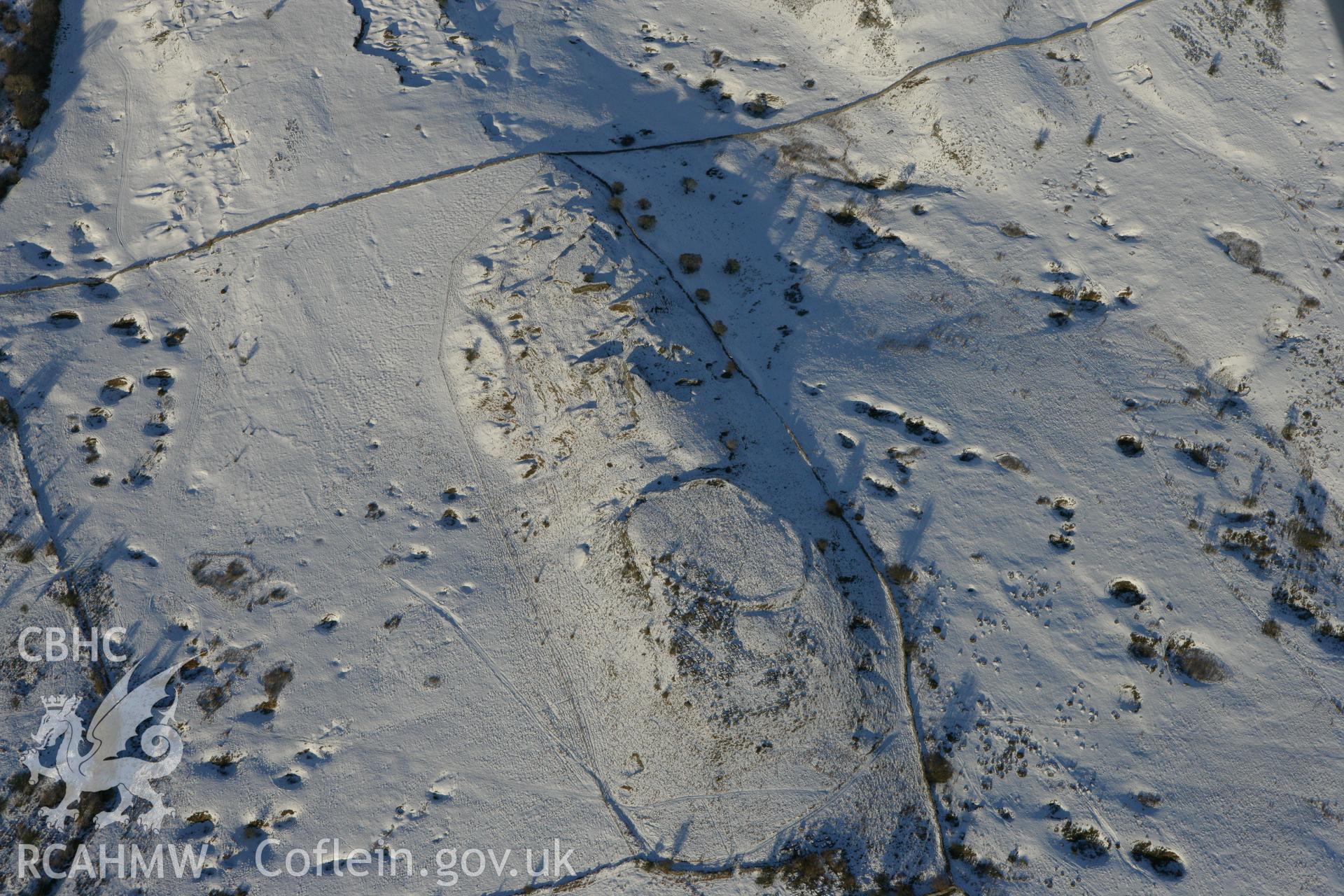 RCAHMW colour oblique photograph of Gelli Nedd hillfort. Taken by Toby Driver on 08/12/2010.