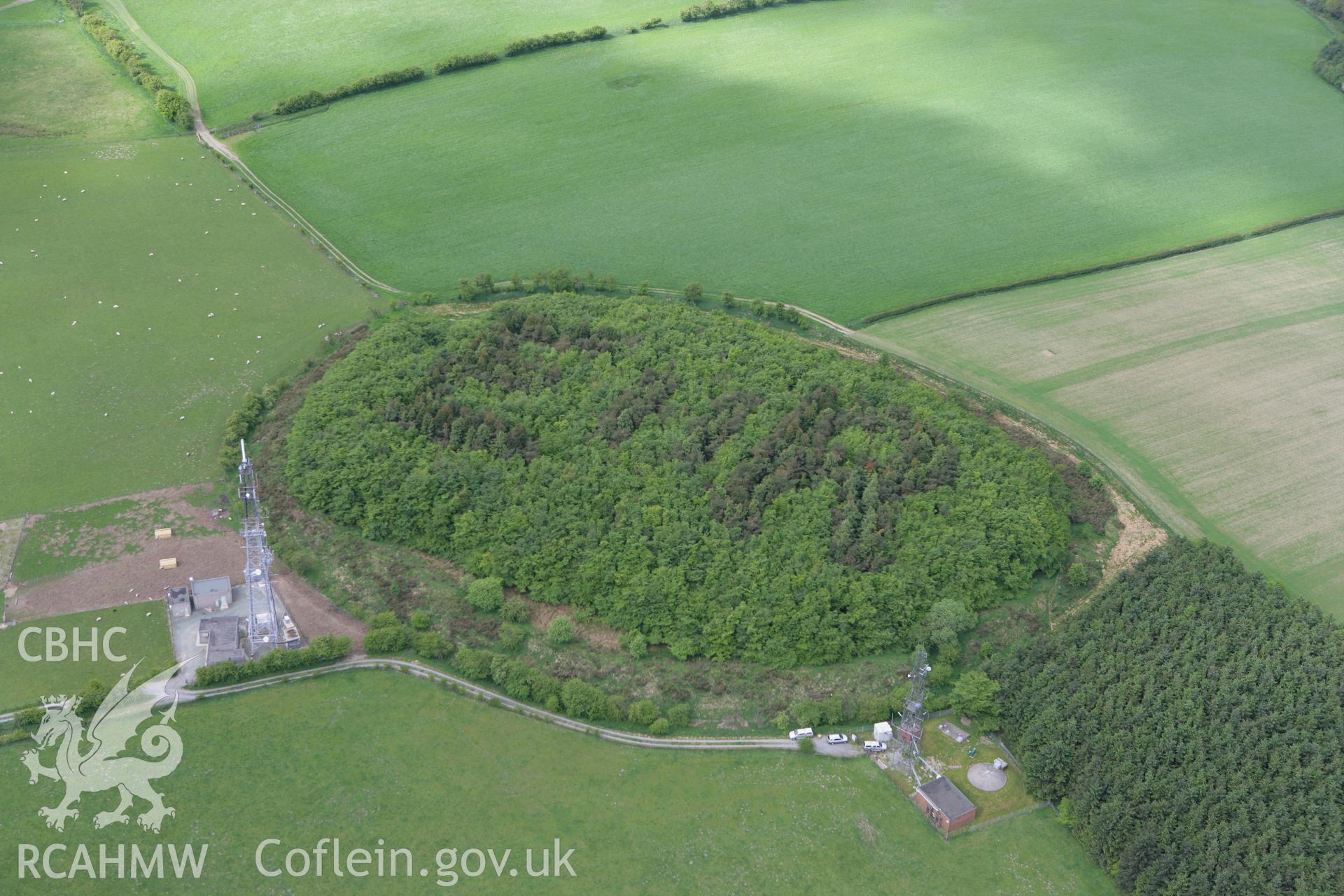 RCAHMW colour oblique photograph of Beacon Ring fort (Caer Digoll). Taken by Toby Driver on 27/05/2010.