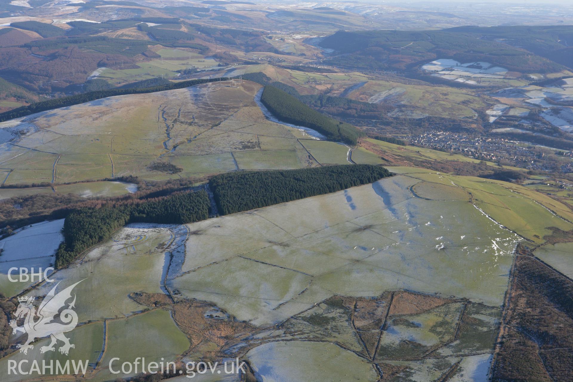 RCAHMW colour oblique photograph of Buarth y Gaer, landscape looking east. Taken by Toby Driver on 08/12/2010.