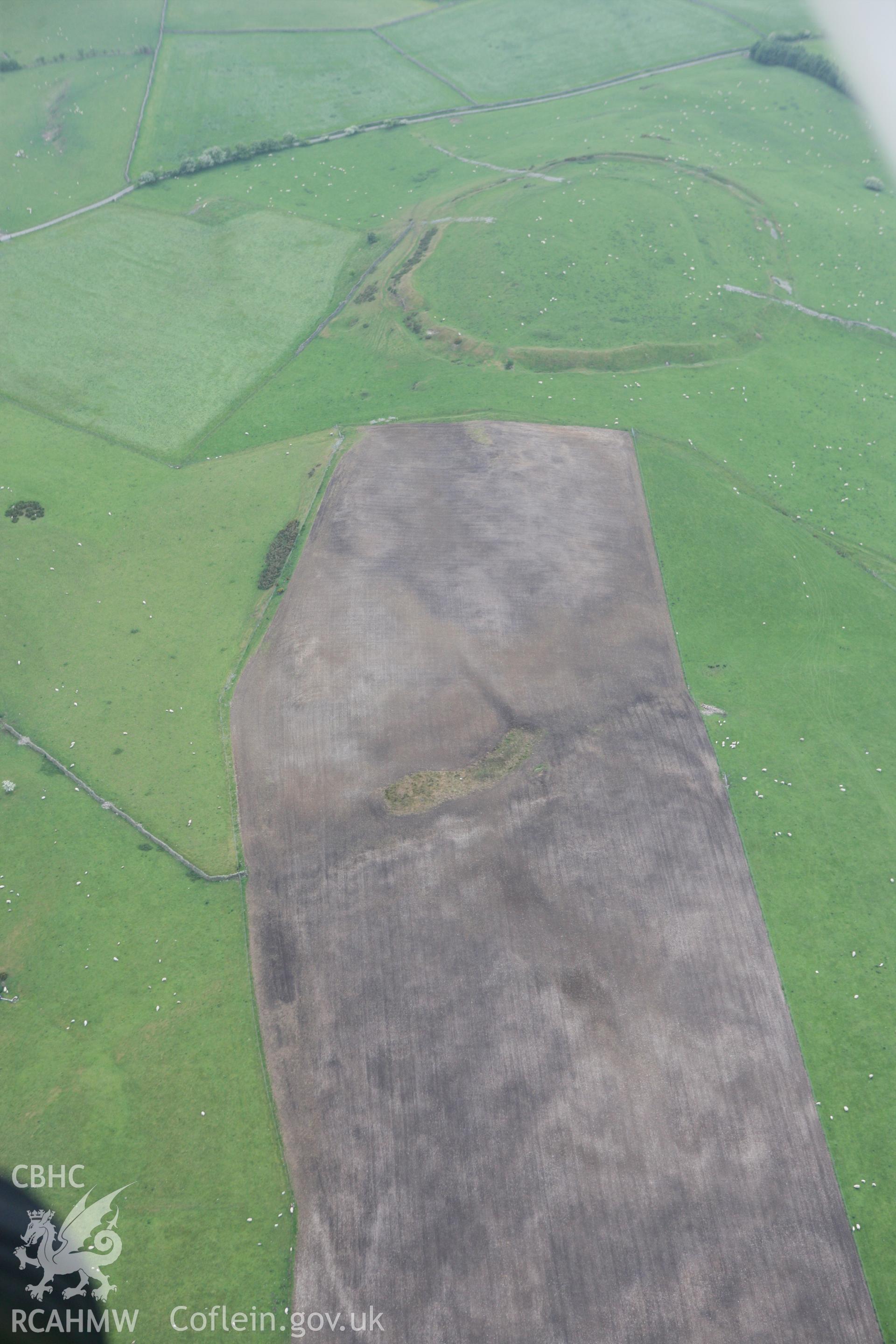 RCAHMW colour oblique photograph of Caer Caradog,. Taken by Toby Driver on 10/06/2010.