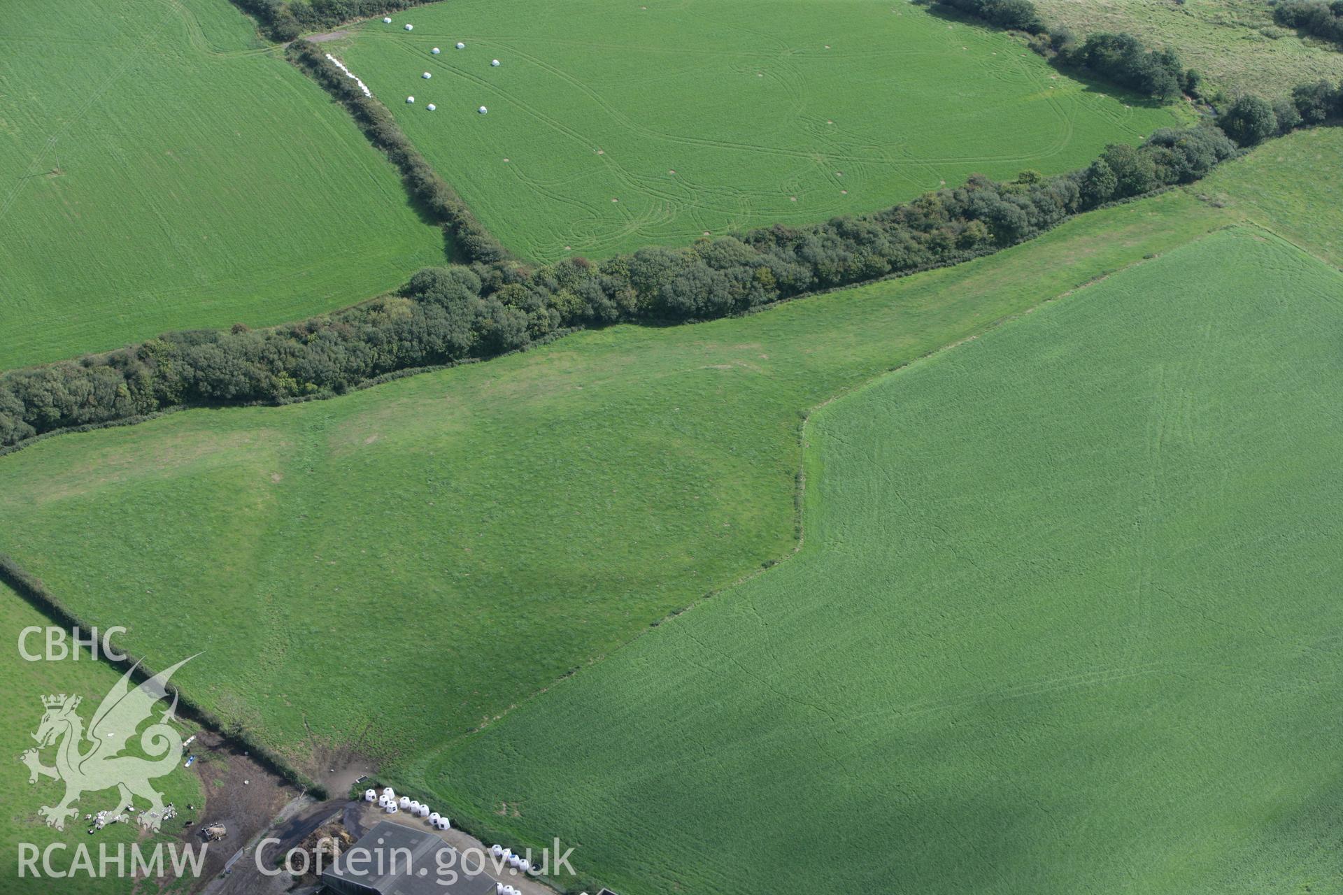 RCAHMW colour oblique photograph of Pelcombe Rath. Taken by Toby Driver on 09/09/2010.