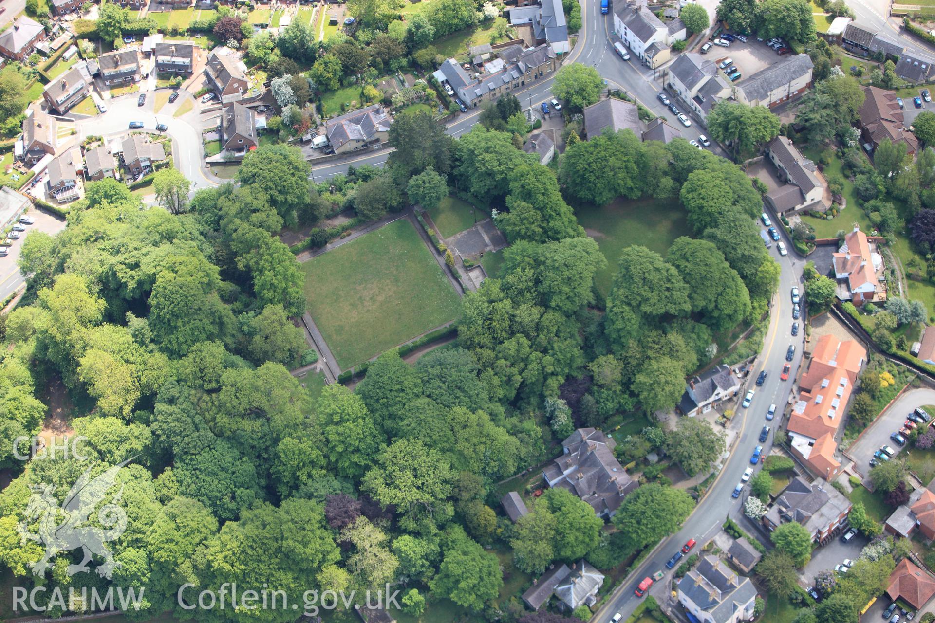 RCAHMW colour oblique photograph of Mold Castle. Taken by Toby Driver on 27/05/2010.