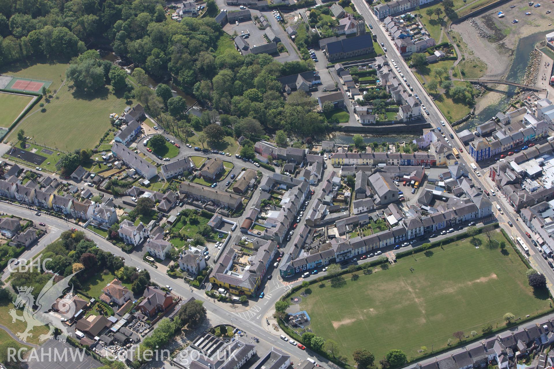 RCAHMW colour oblique photograph of Aberaeron. Taken by Toby Driver on 25/05/2010.