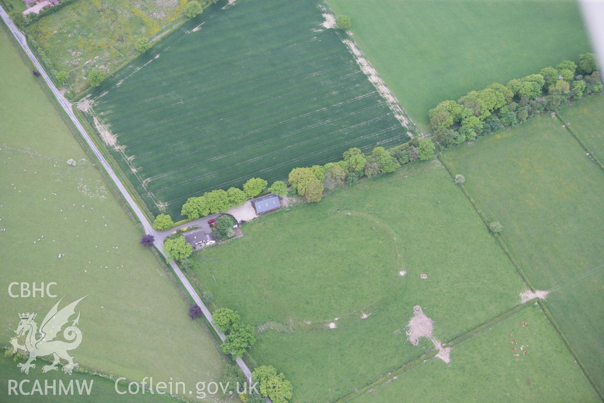 RCAHMW colour oblique photograph of Gwynfynydd enclosure. Taken by Toby Driver on 27/05/2010.