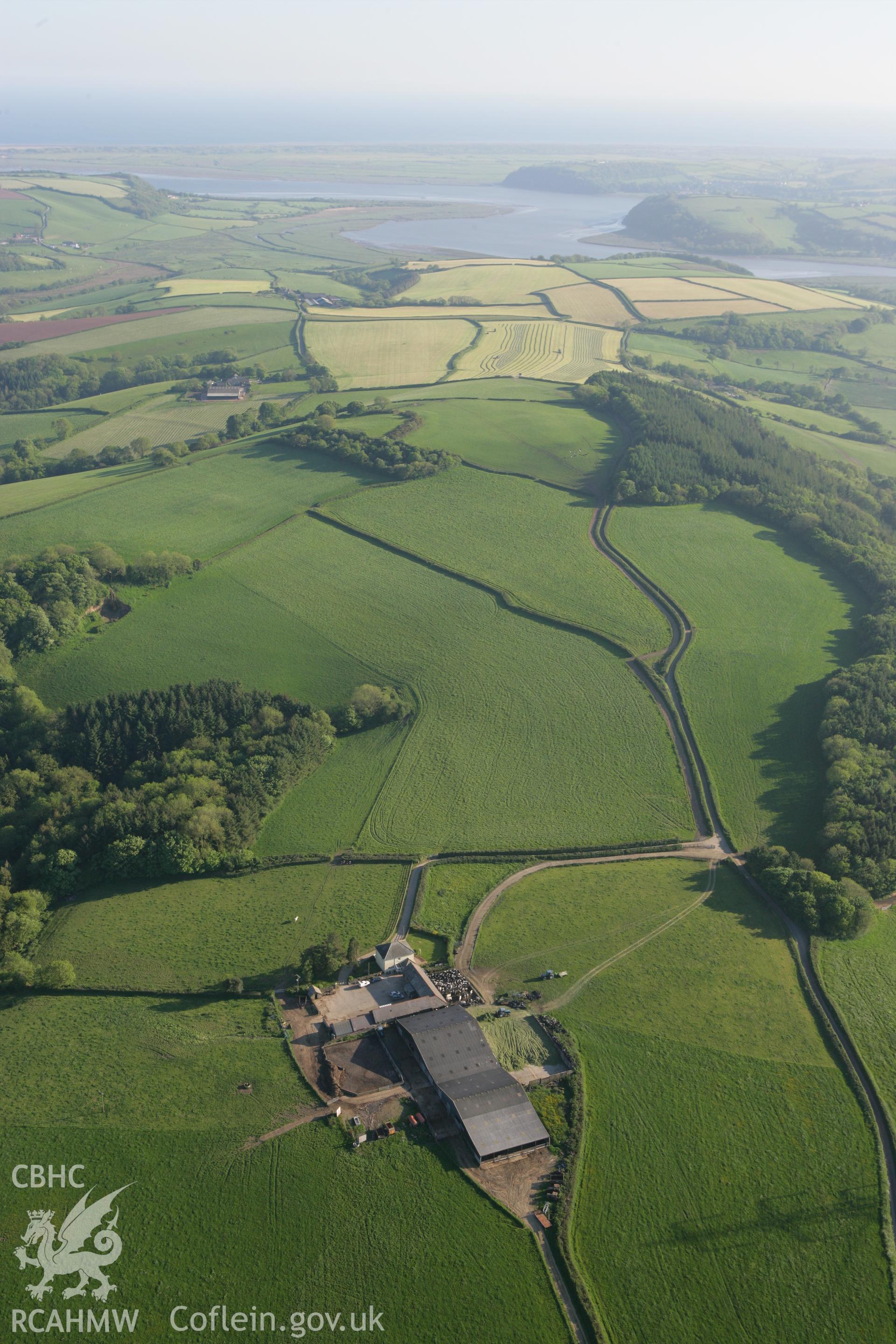 RCAHMW colour oblique photograph of Castell Cogan. Taken by Toby Driver on 24/05/2010.