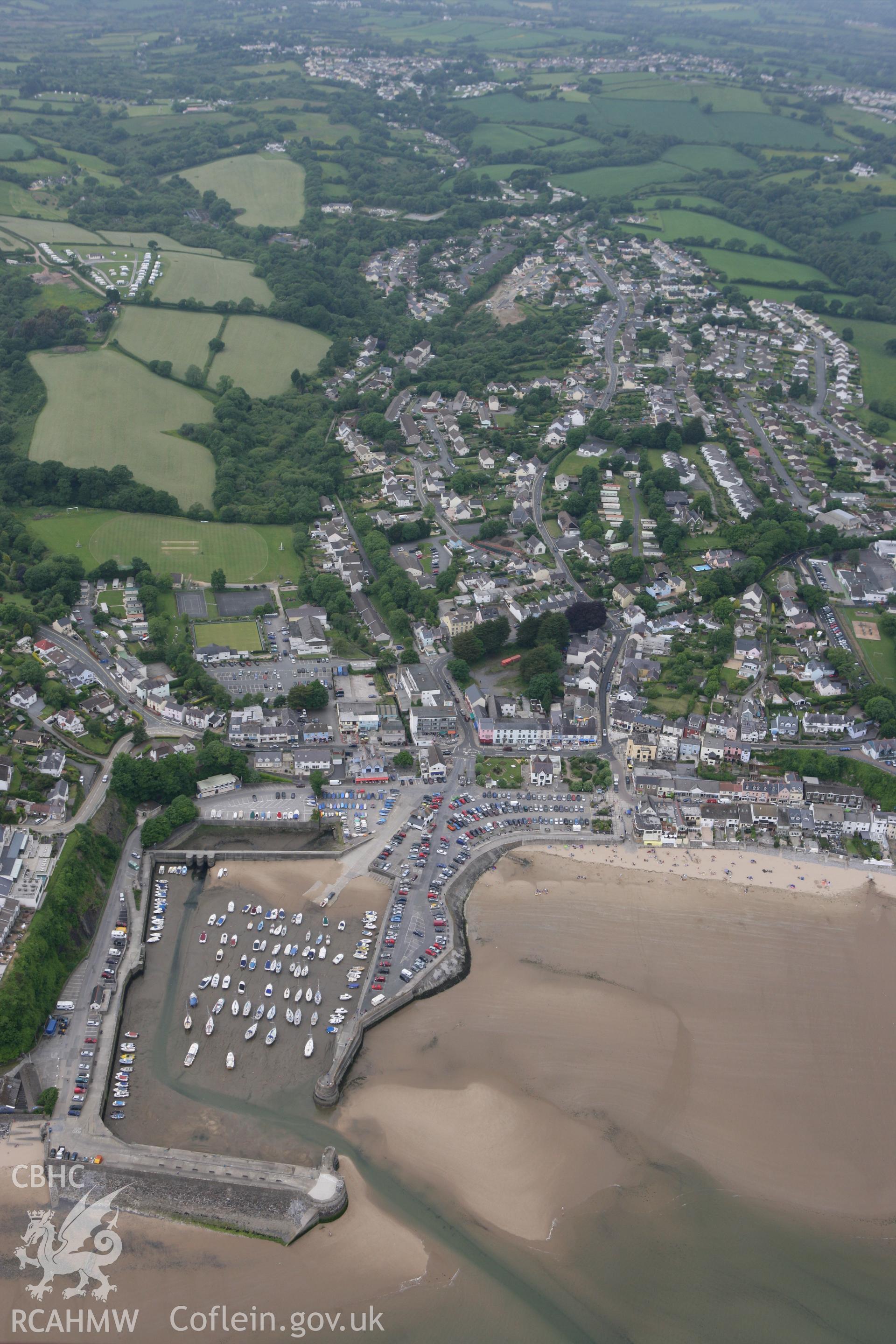 RCAHMW colour oblique photograph of Saundersfoot town and harbour. Taken by Toby Driver on 11/06/2010.