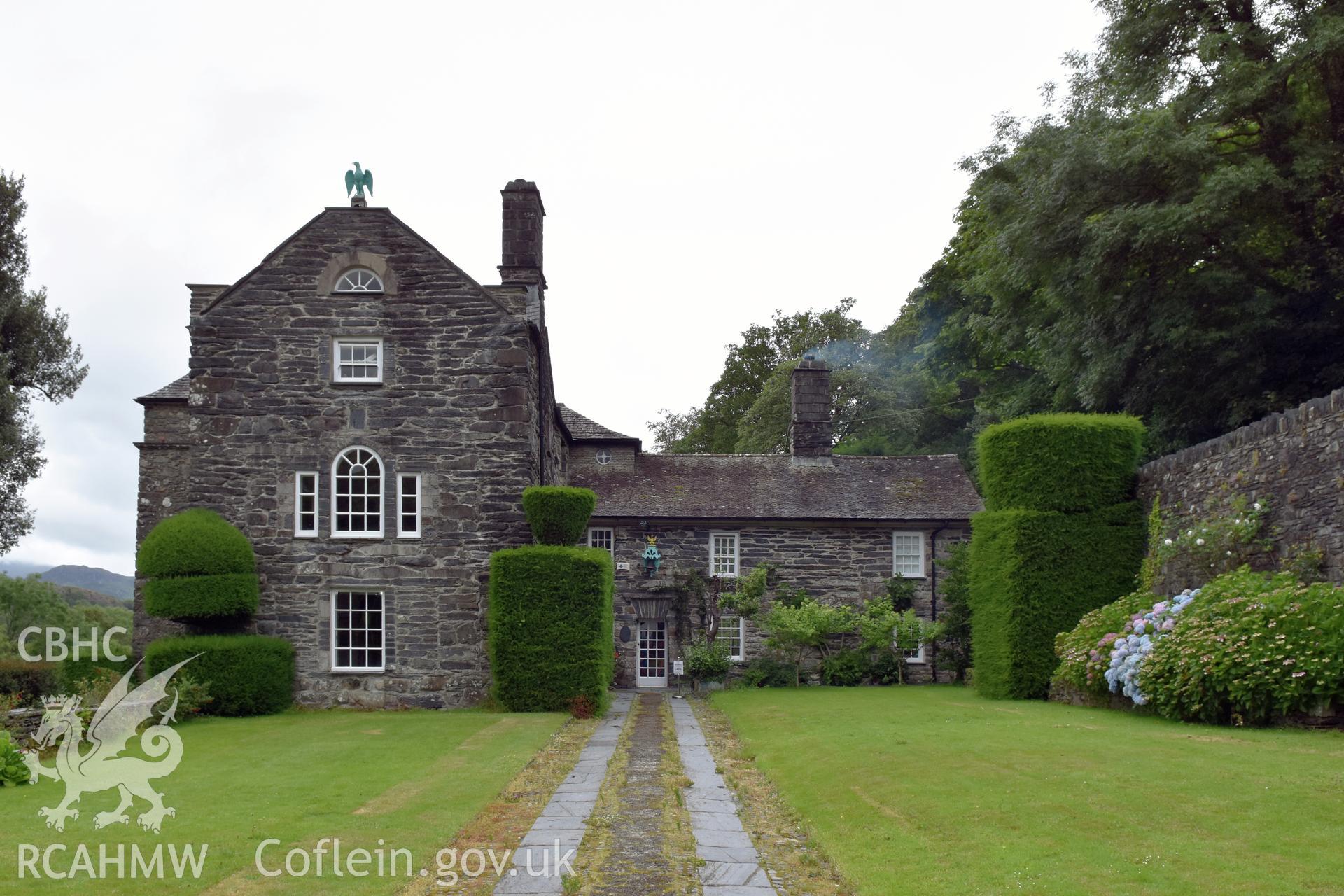 Plas Brondanw; exterior from the south Taken by Susan Fielding.