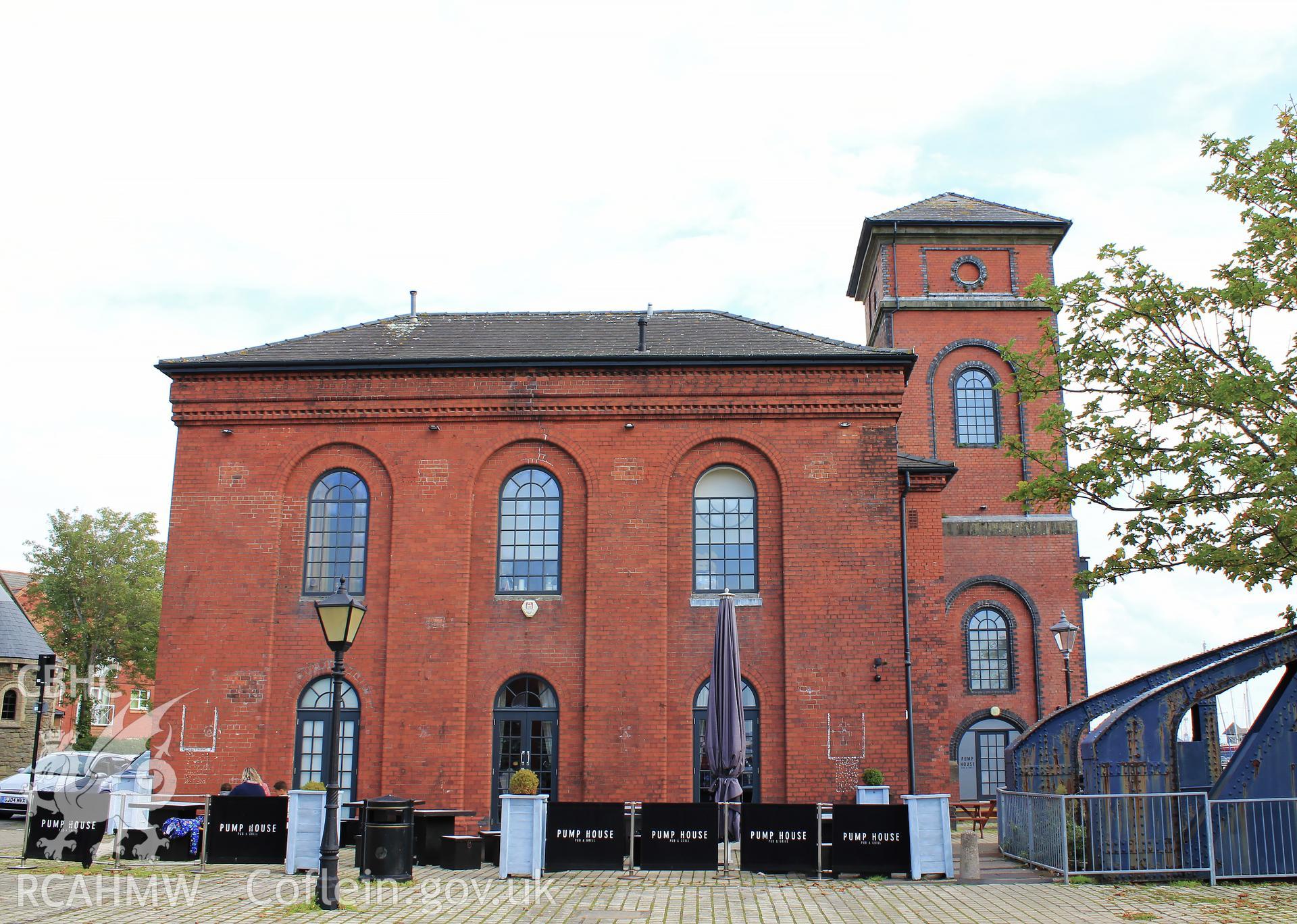 Pump House, Swansea, west face Taken by Meilyr Powel.