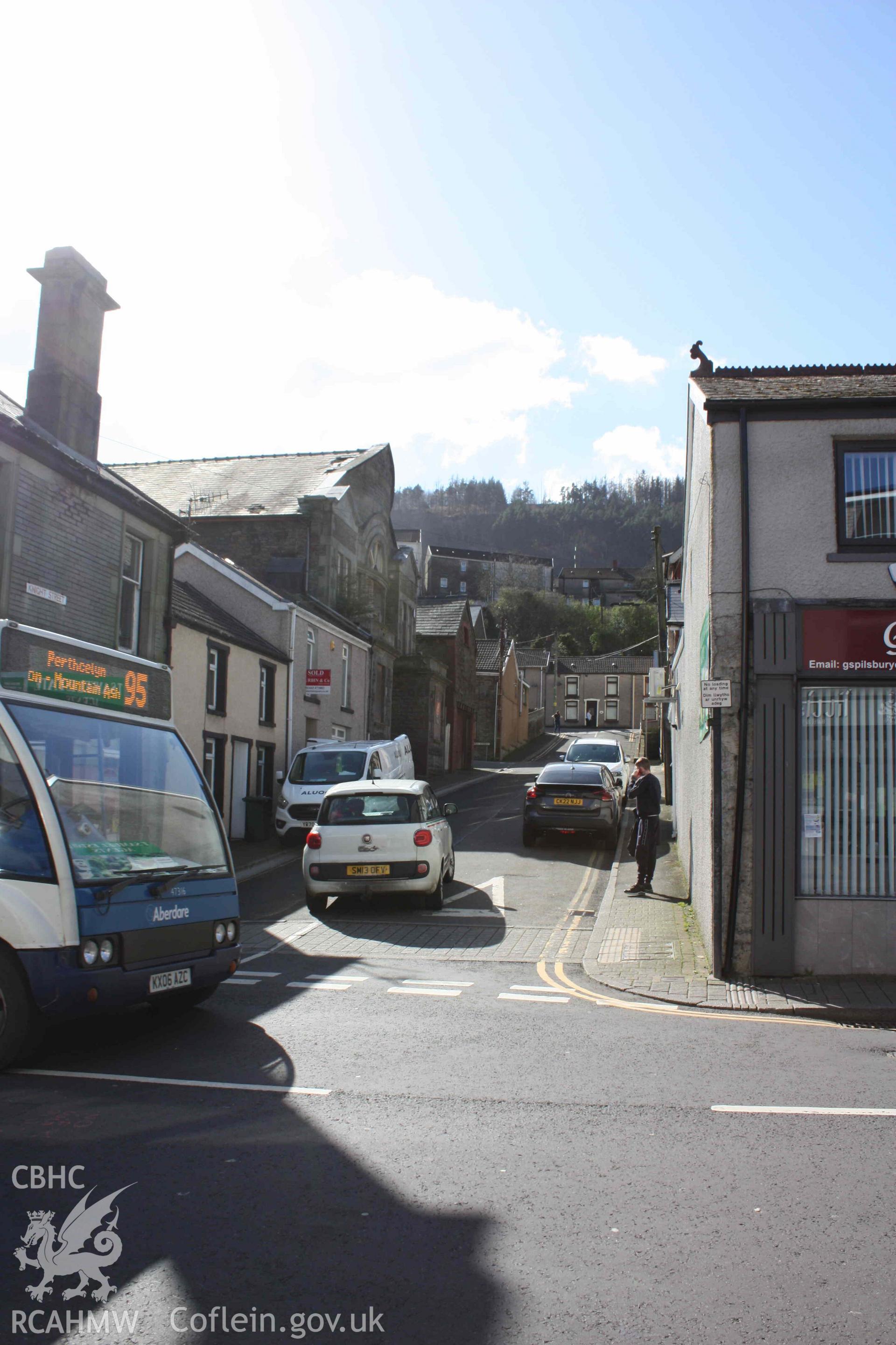 Digital colour photograph showing Knight Street, Mountain Ash, taken 18 March, 2022.