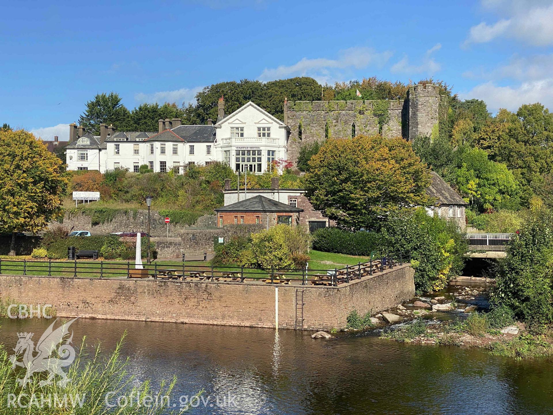 Colour digital photograph showing Brecon Castle and Castle Inn, taken in October 2022 by Alan Hughes.