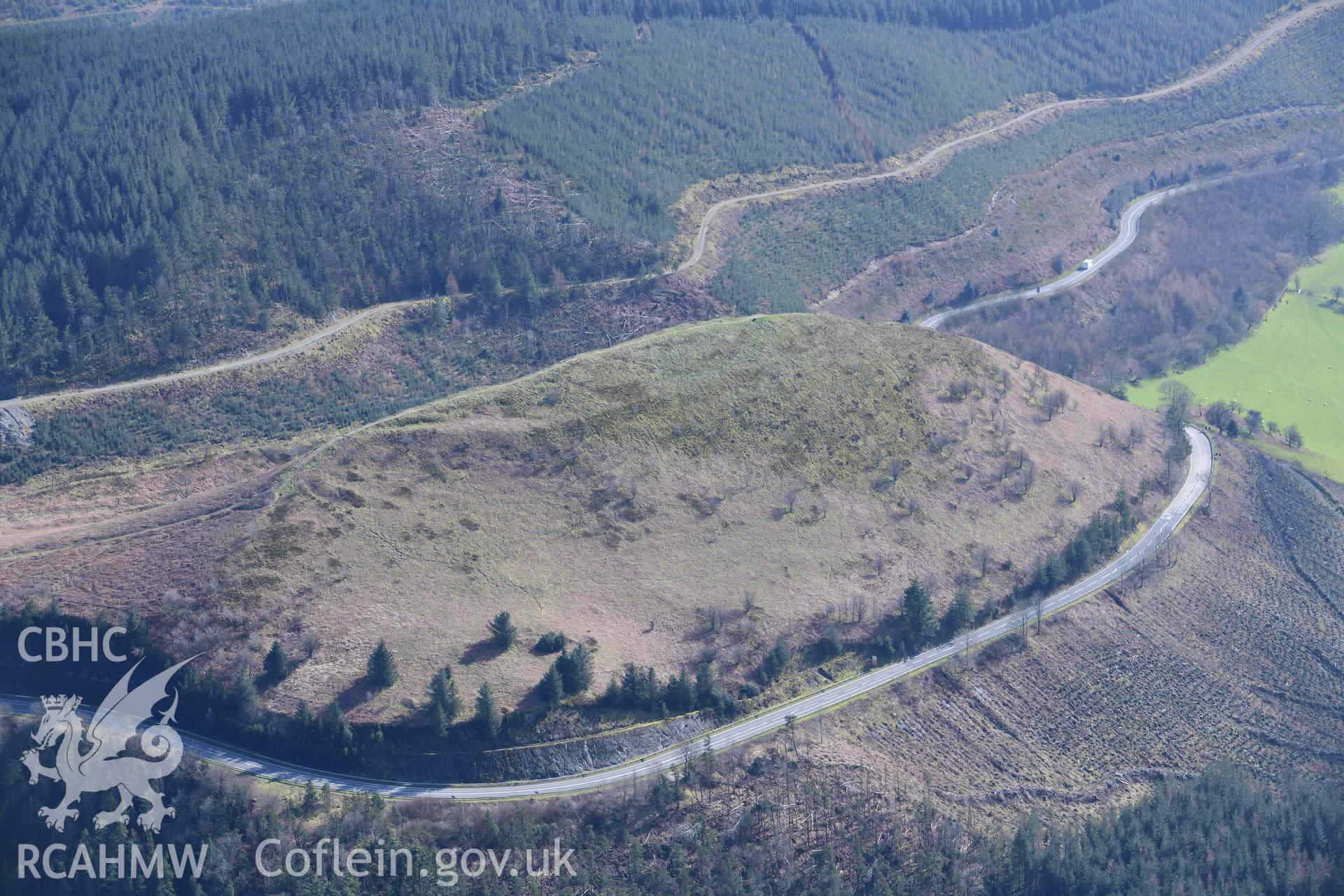 Sugar Loaf hillfort. Oblique aerial photograph taken during the Royal Commission’s programme of archaeological aerial reconnaissance by Toby Driver on 14 March 2022.